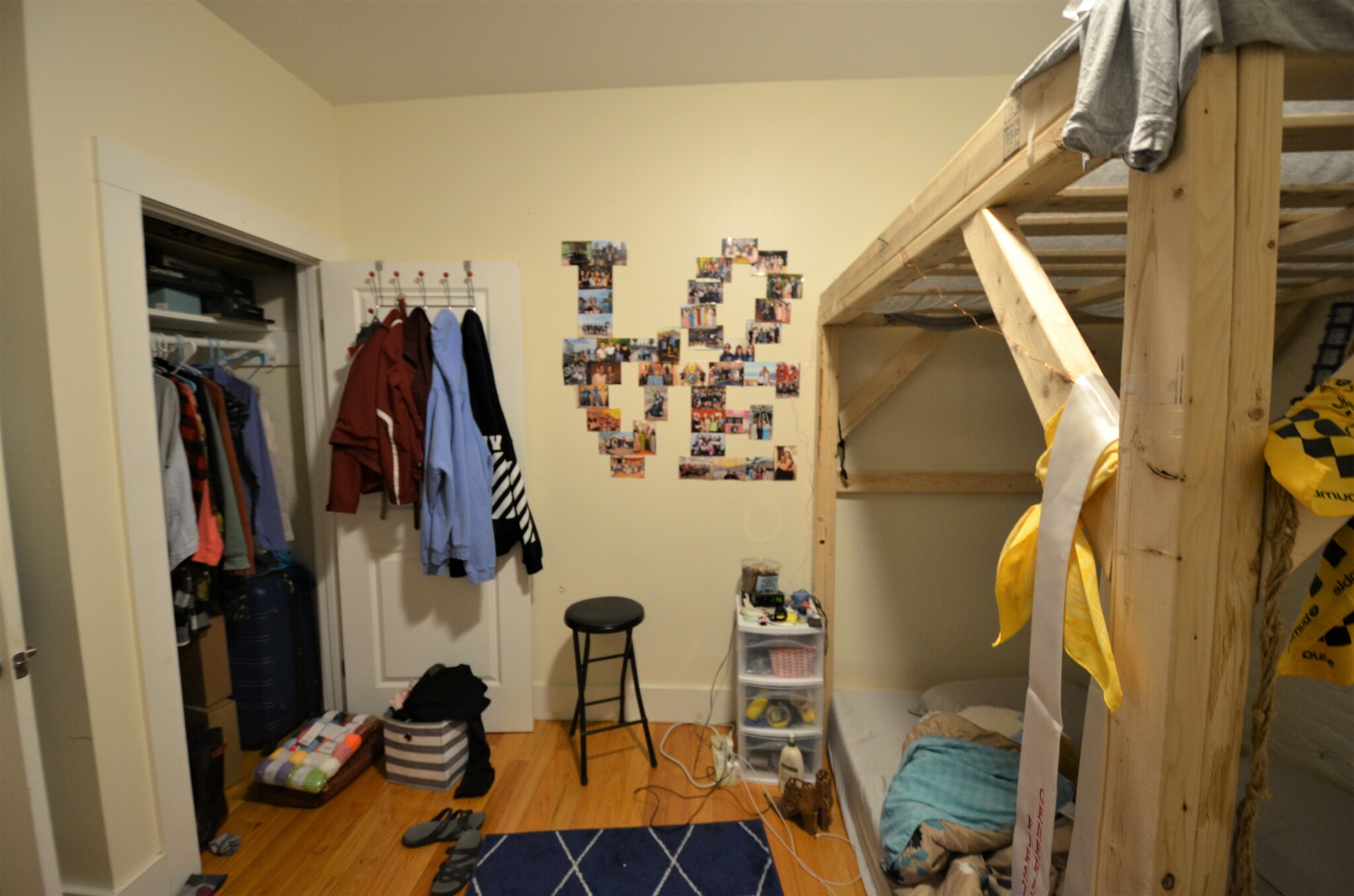 Rental image
