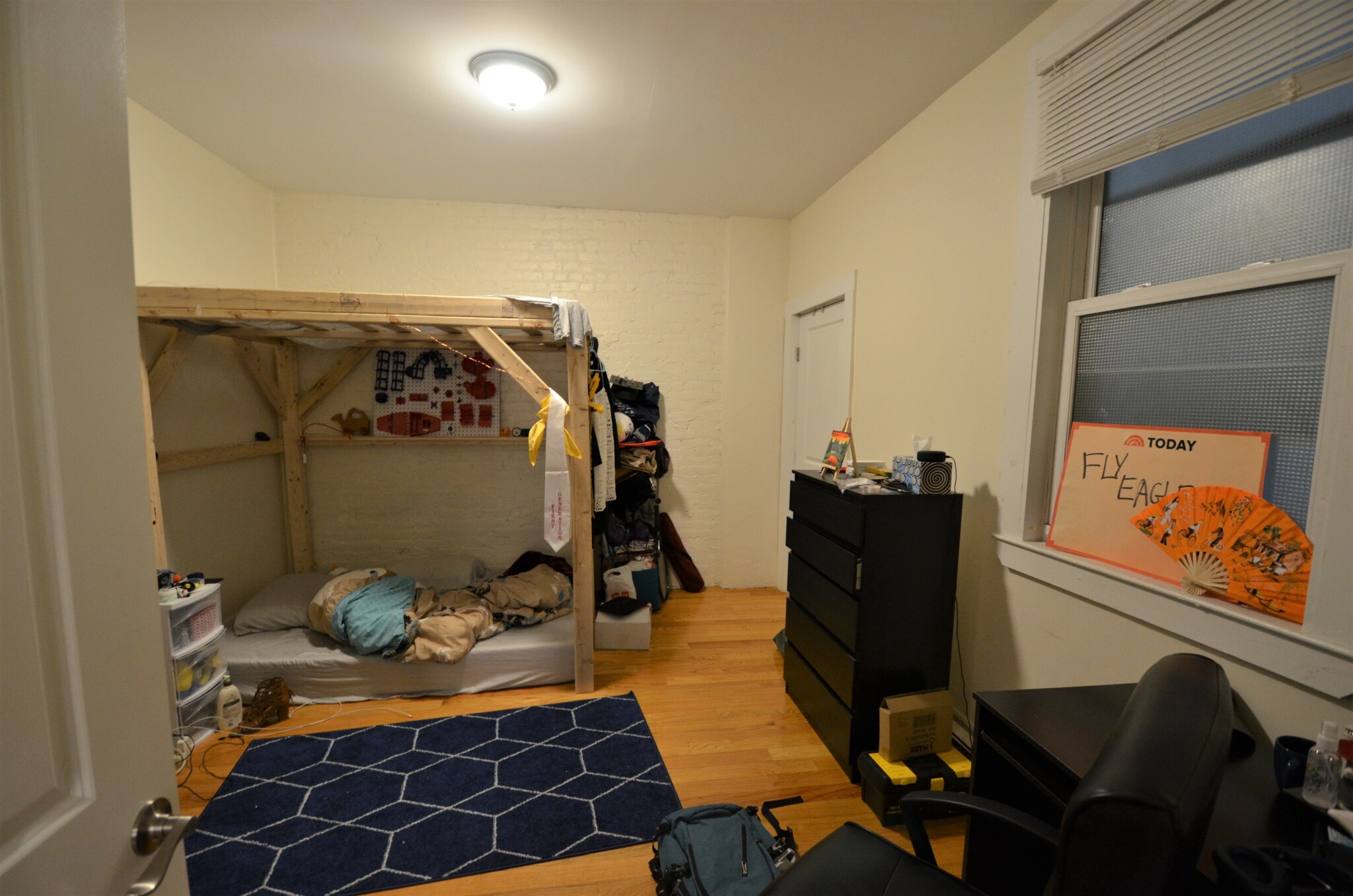 Rental image