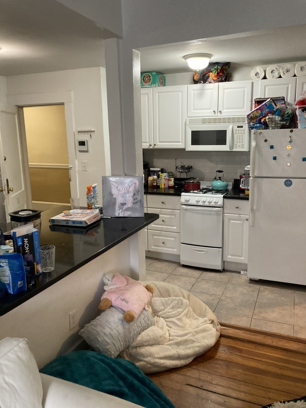 Listing featured image