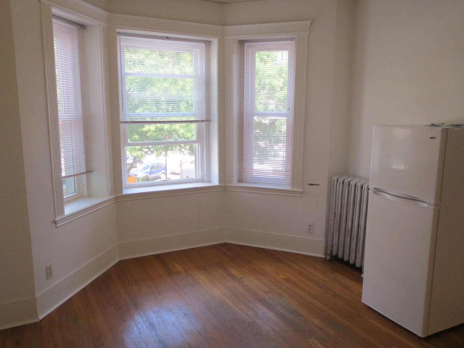 Rental image