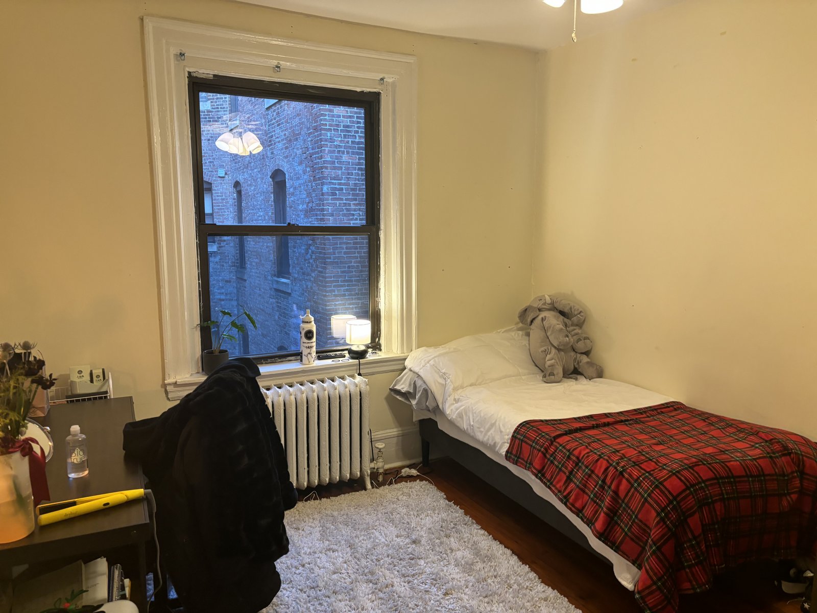 Rental image