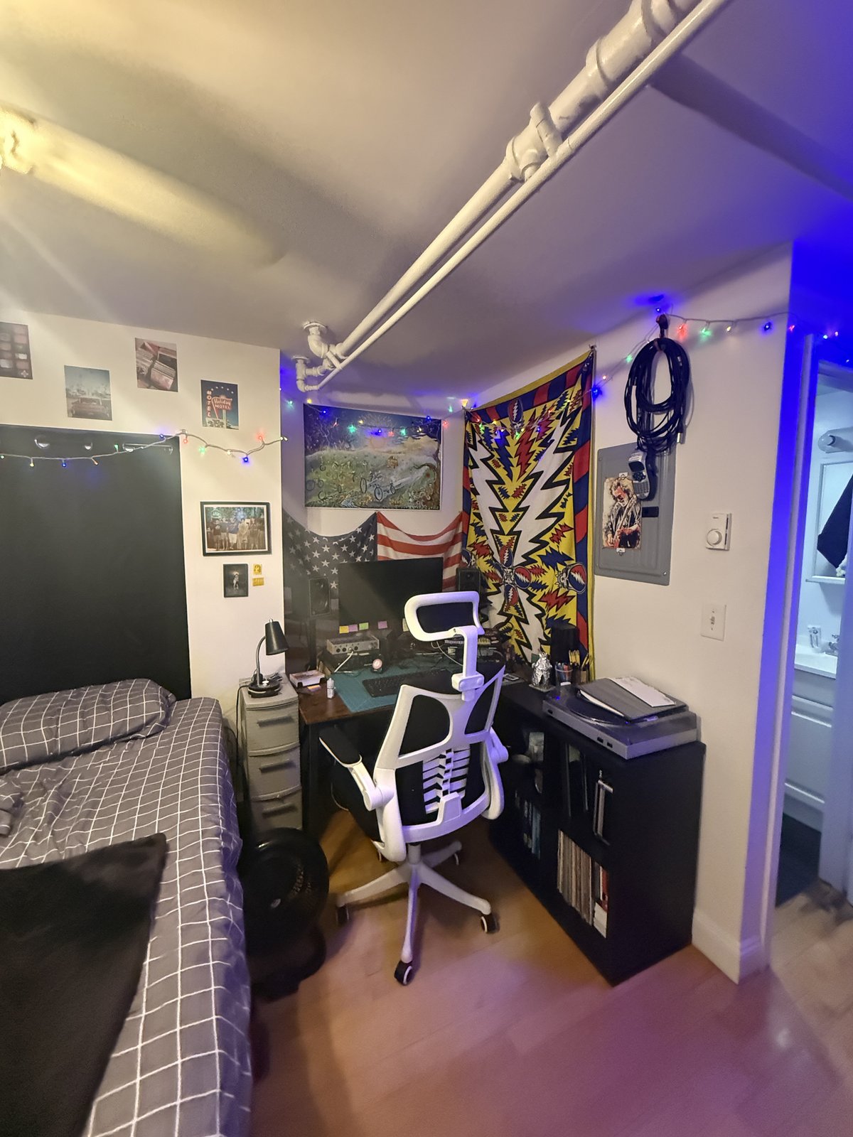 Rental image