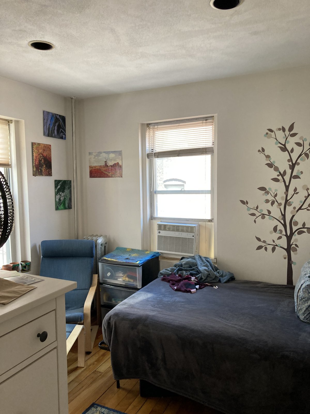 Rental image