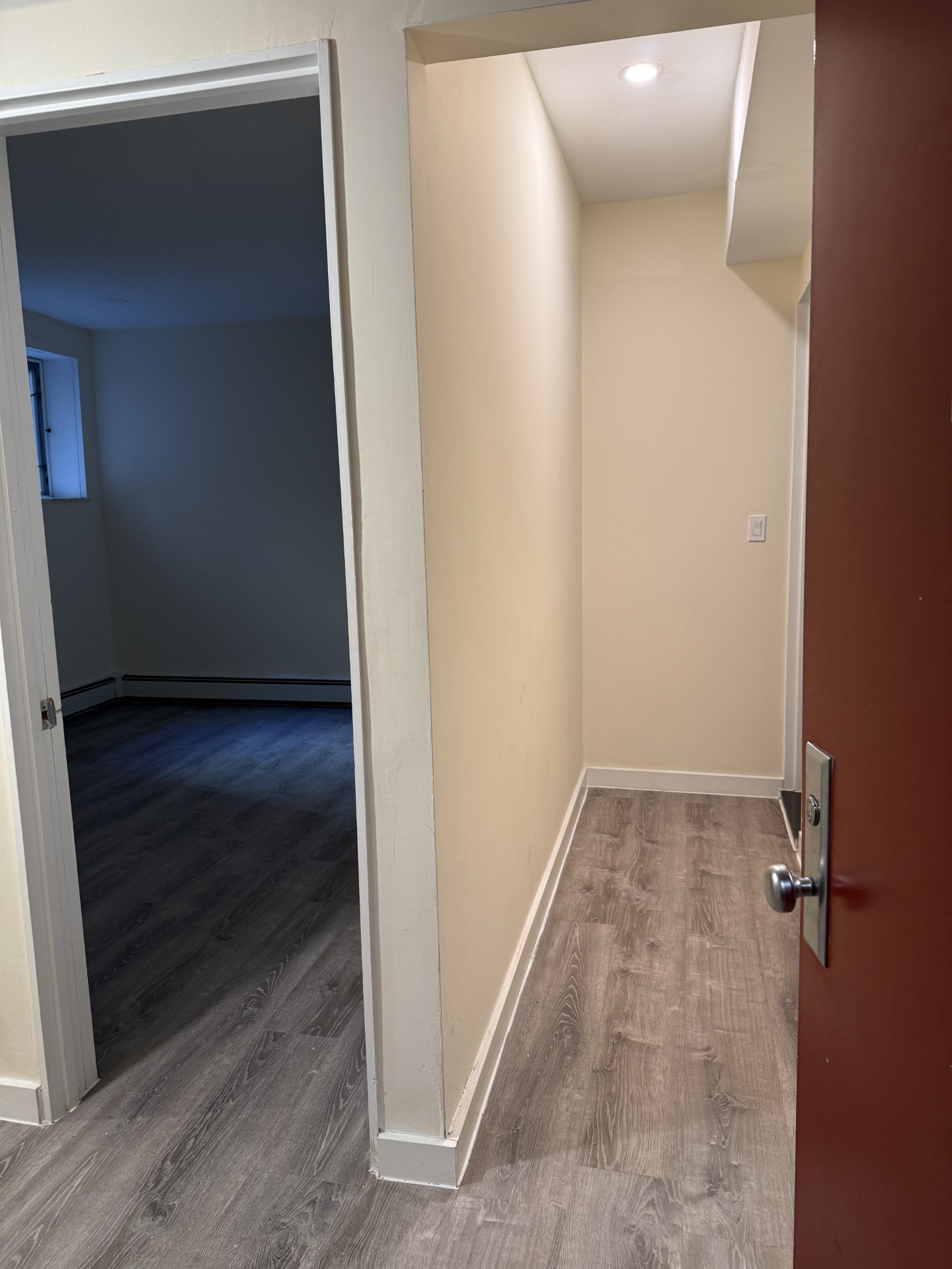 Listing featured image