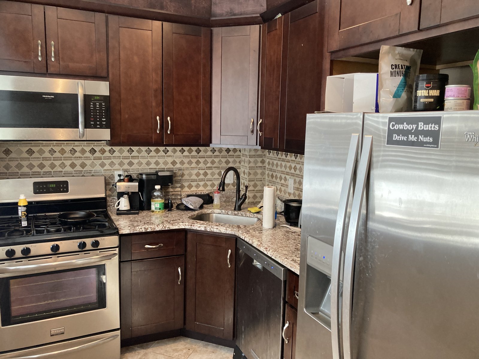 Listing featured image