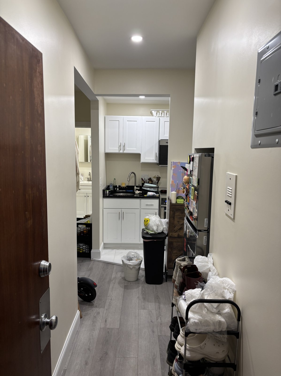 Listing featured image