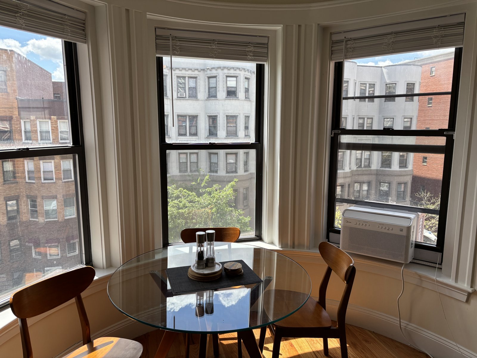 Rental image