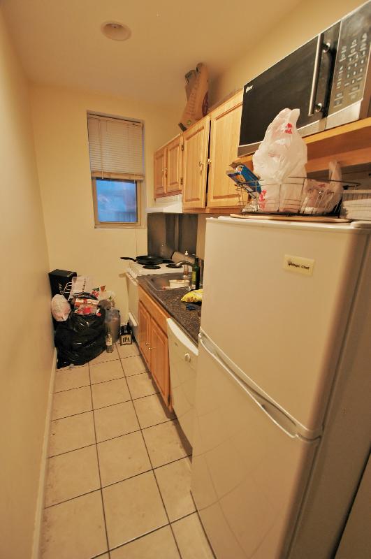 Listing featured image