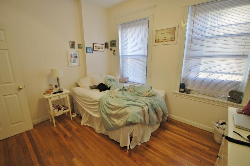 Rental image