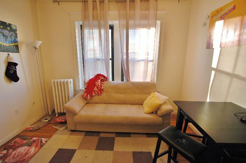 Listing featured image