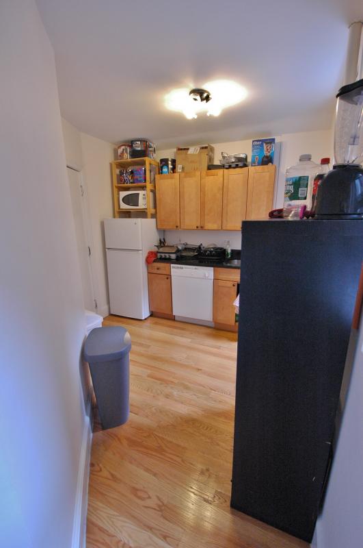 Listing featured image