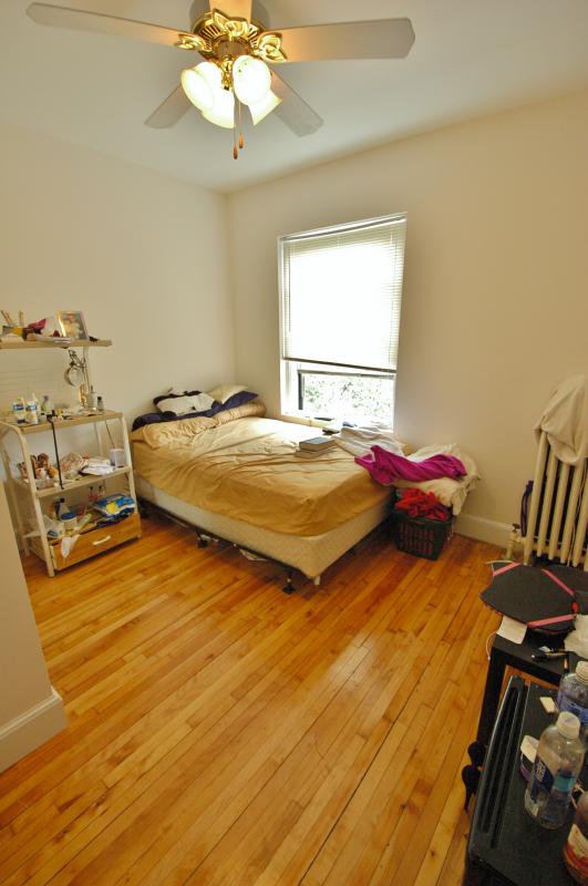 Rental image