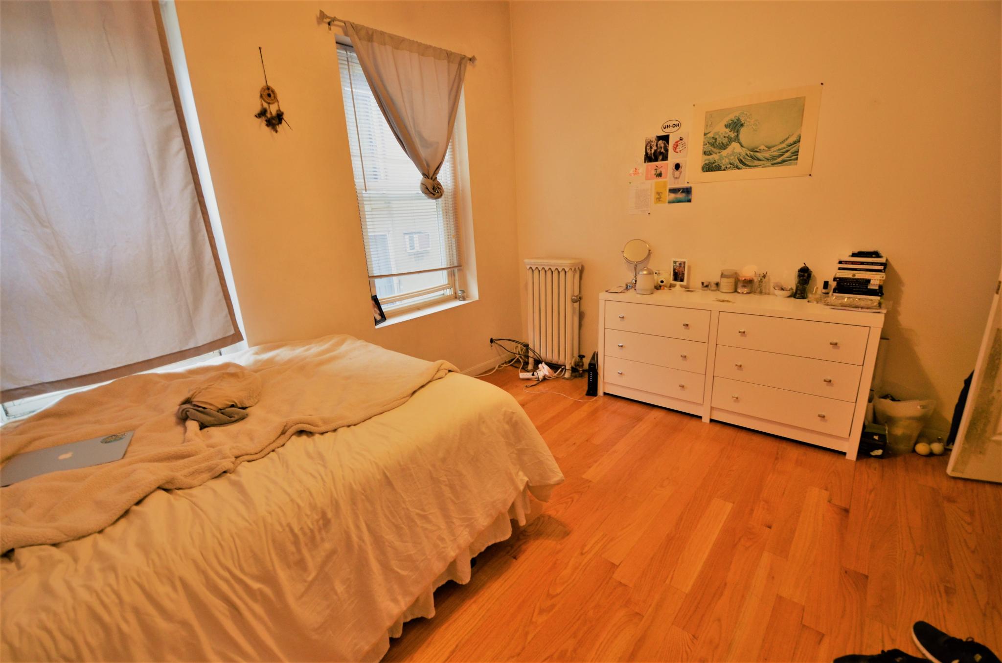 Rental image