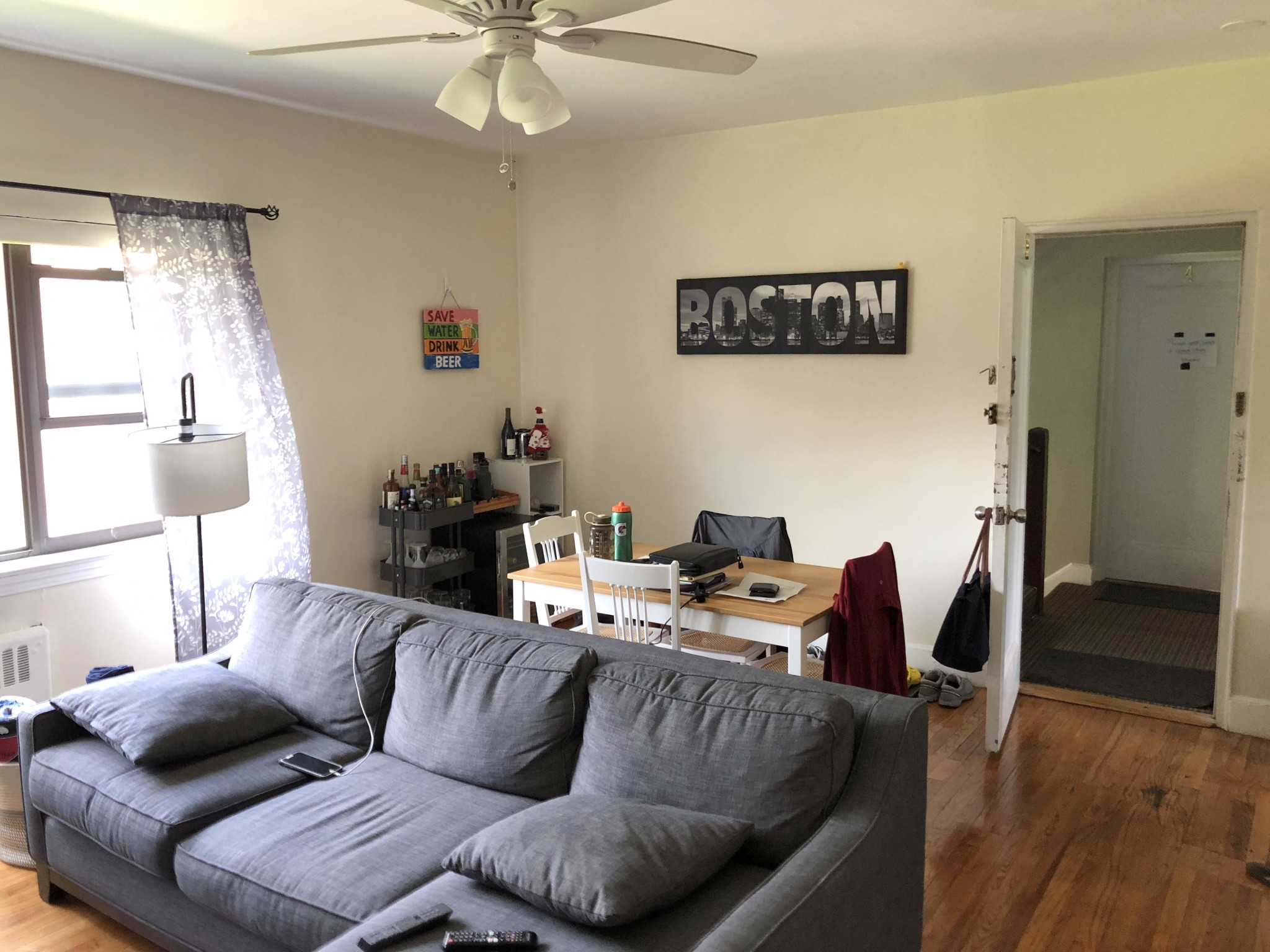 Listing featured image