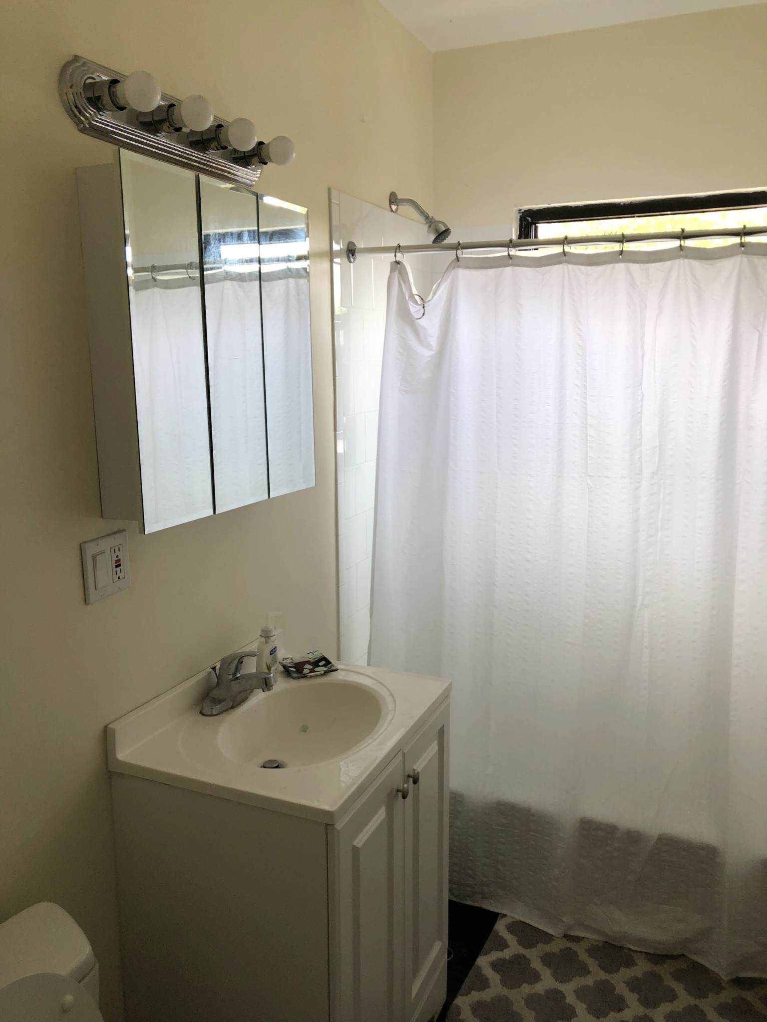 Rental image
