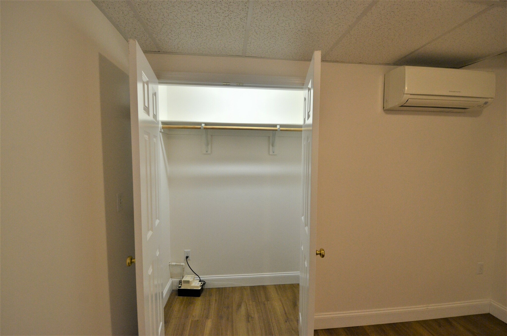 Rental image