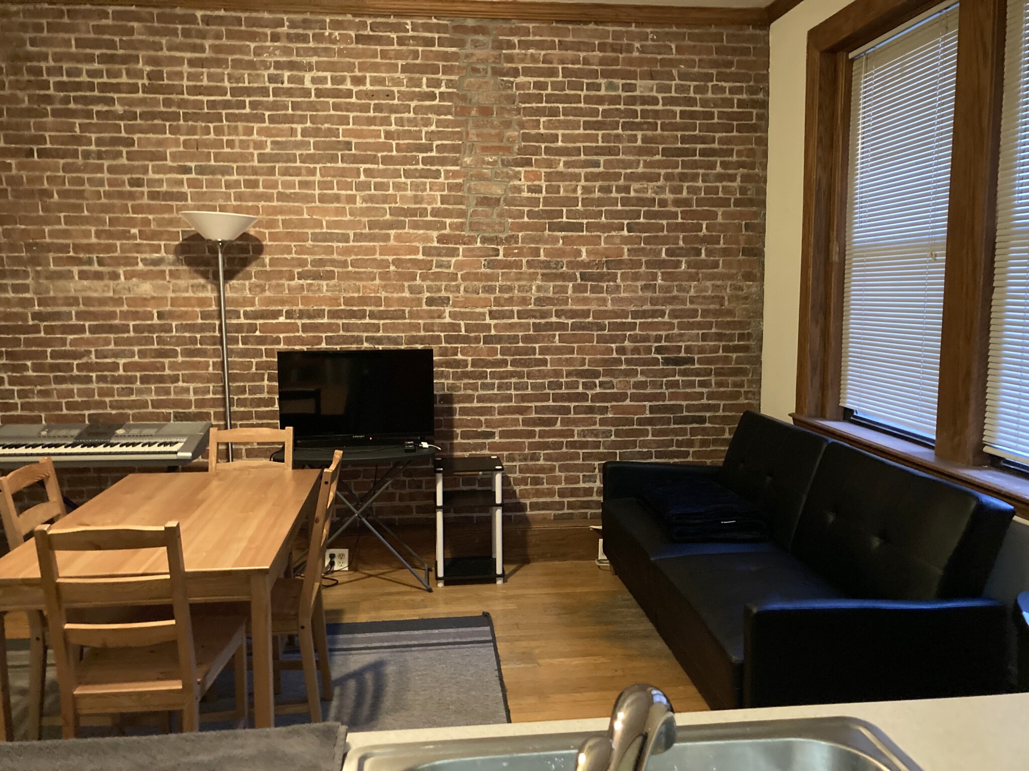 Rental image