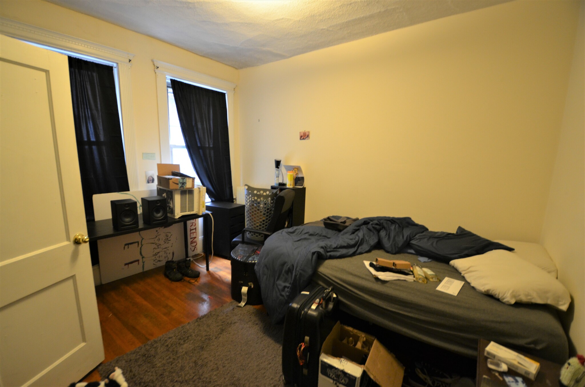 Rental image