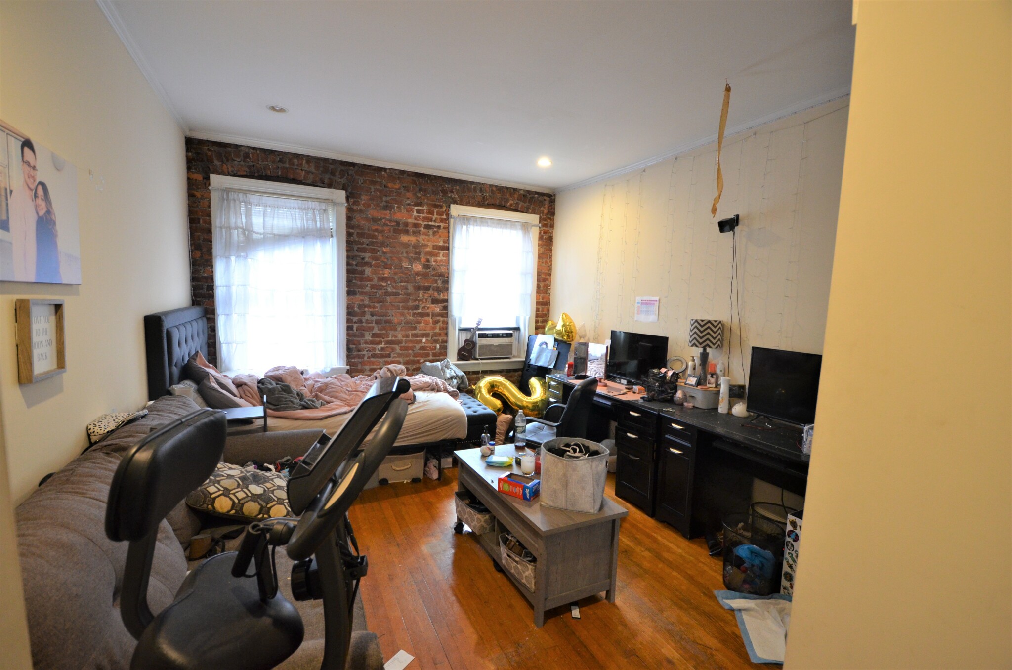 Rental image