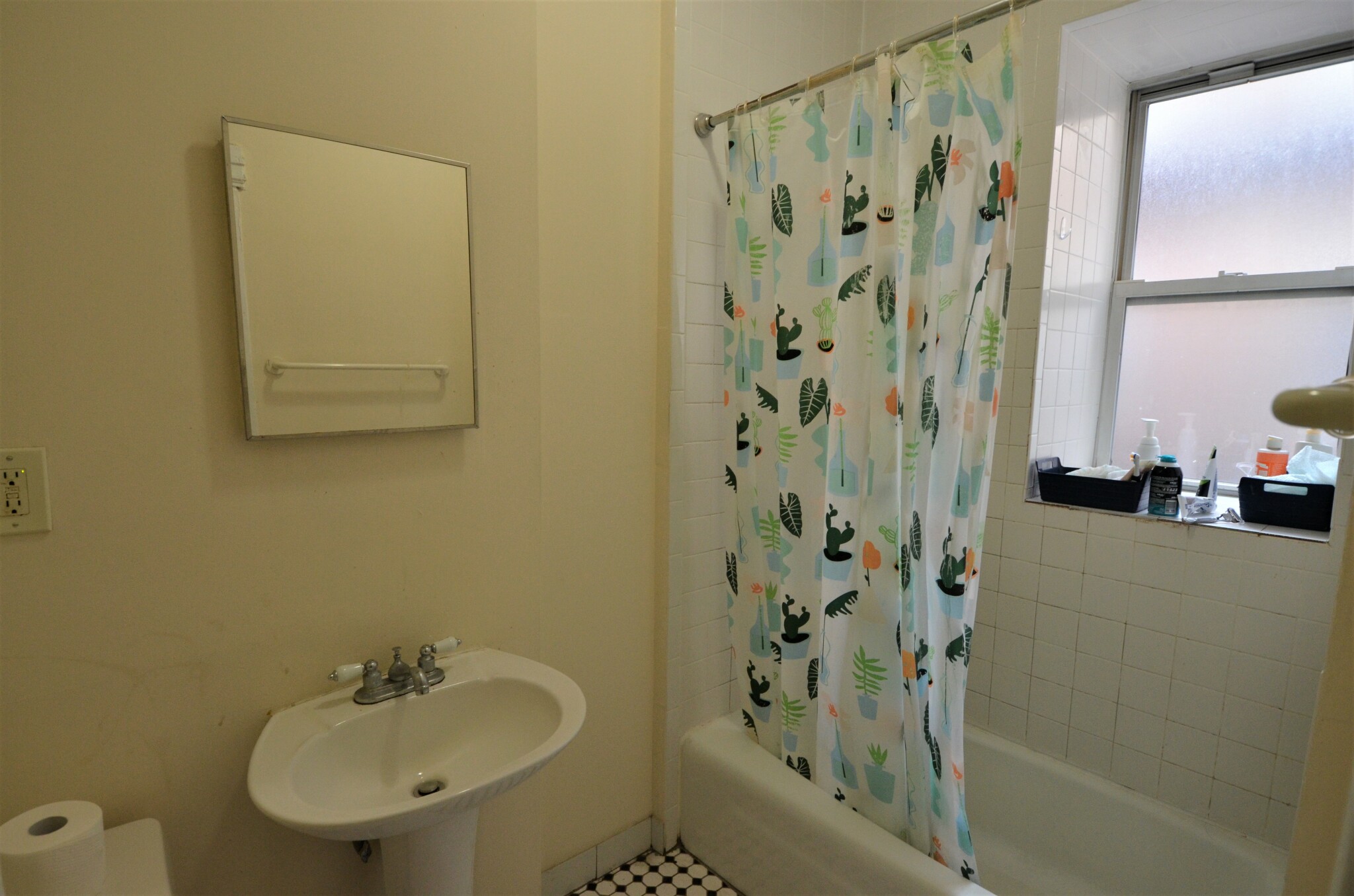 Rental image