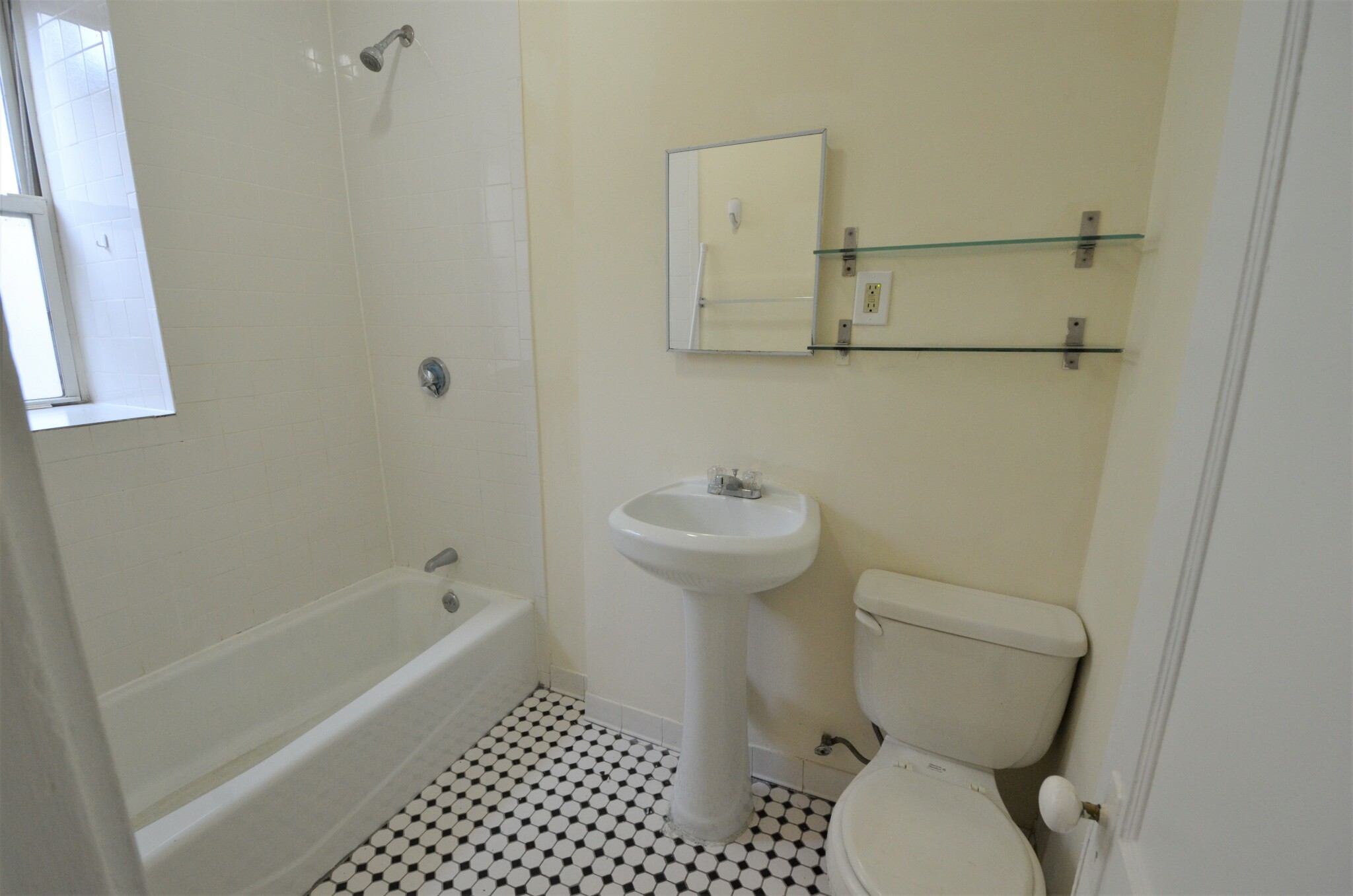 Rental image