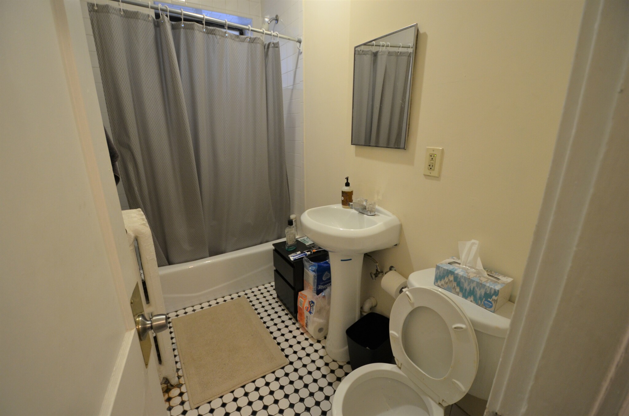Rental image