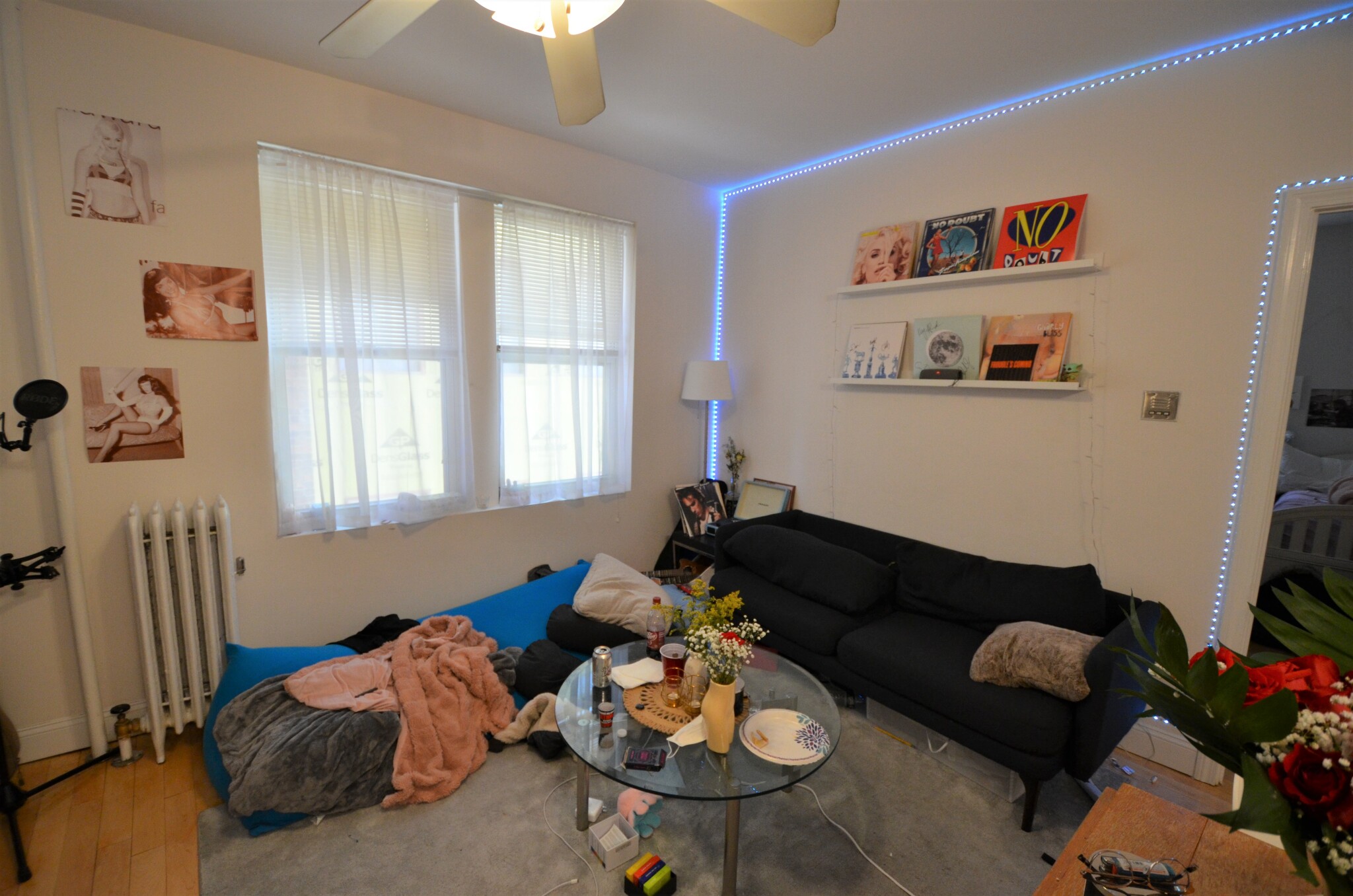 Rental image