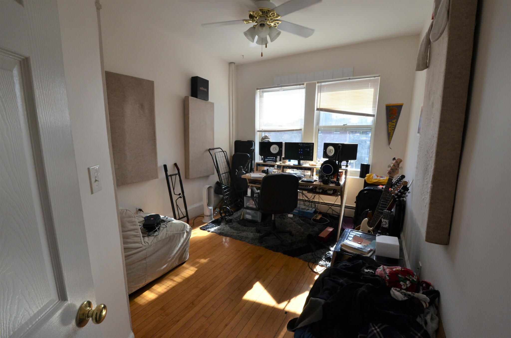Rental image