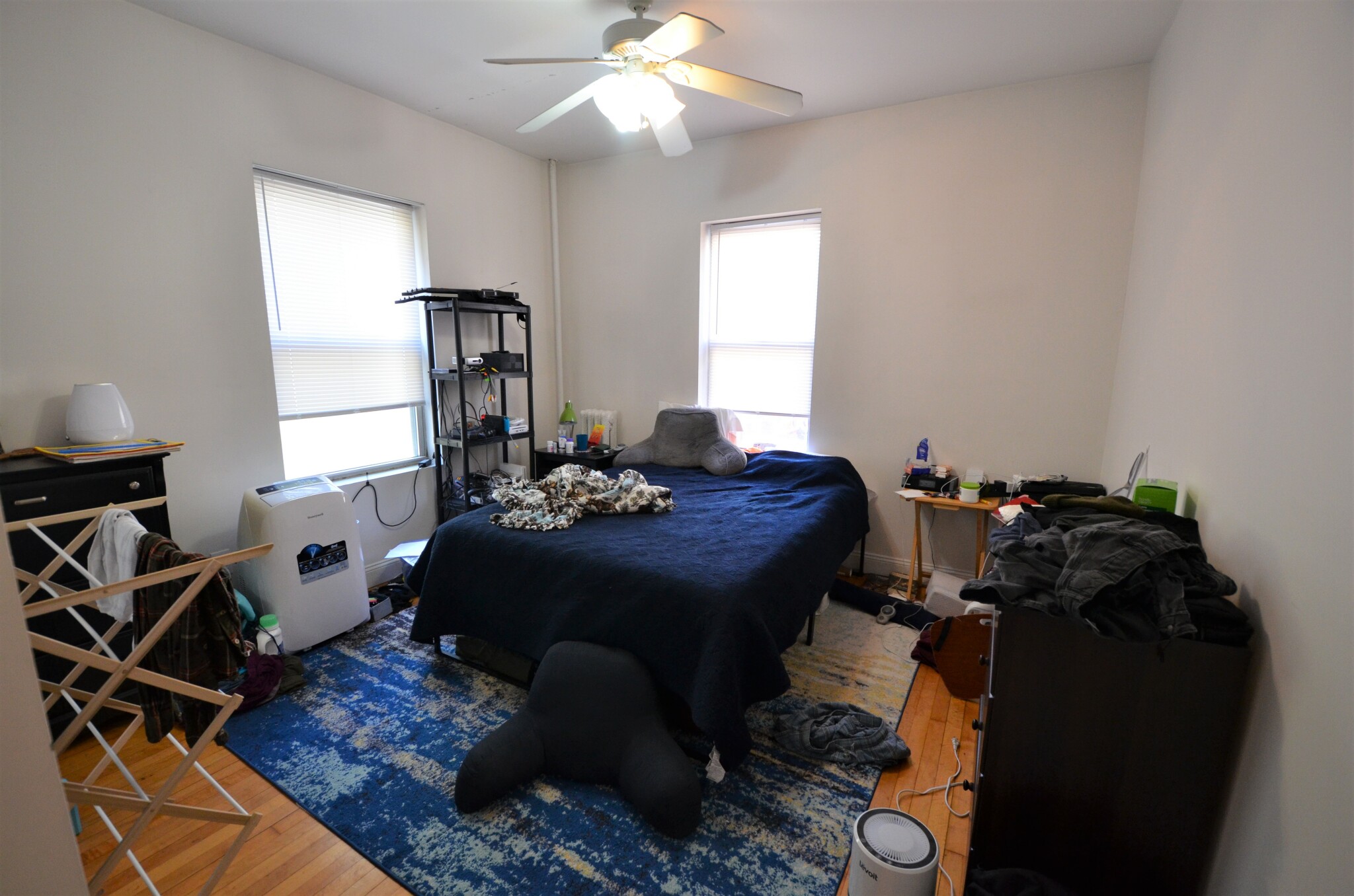 Rental image