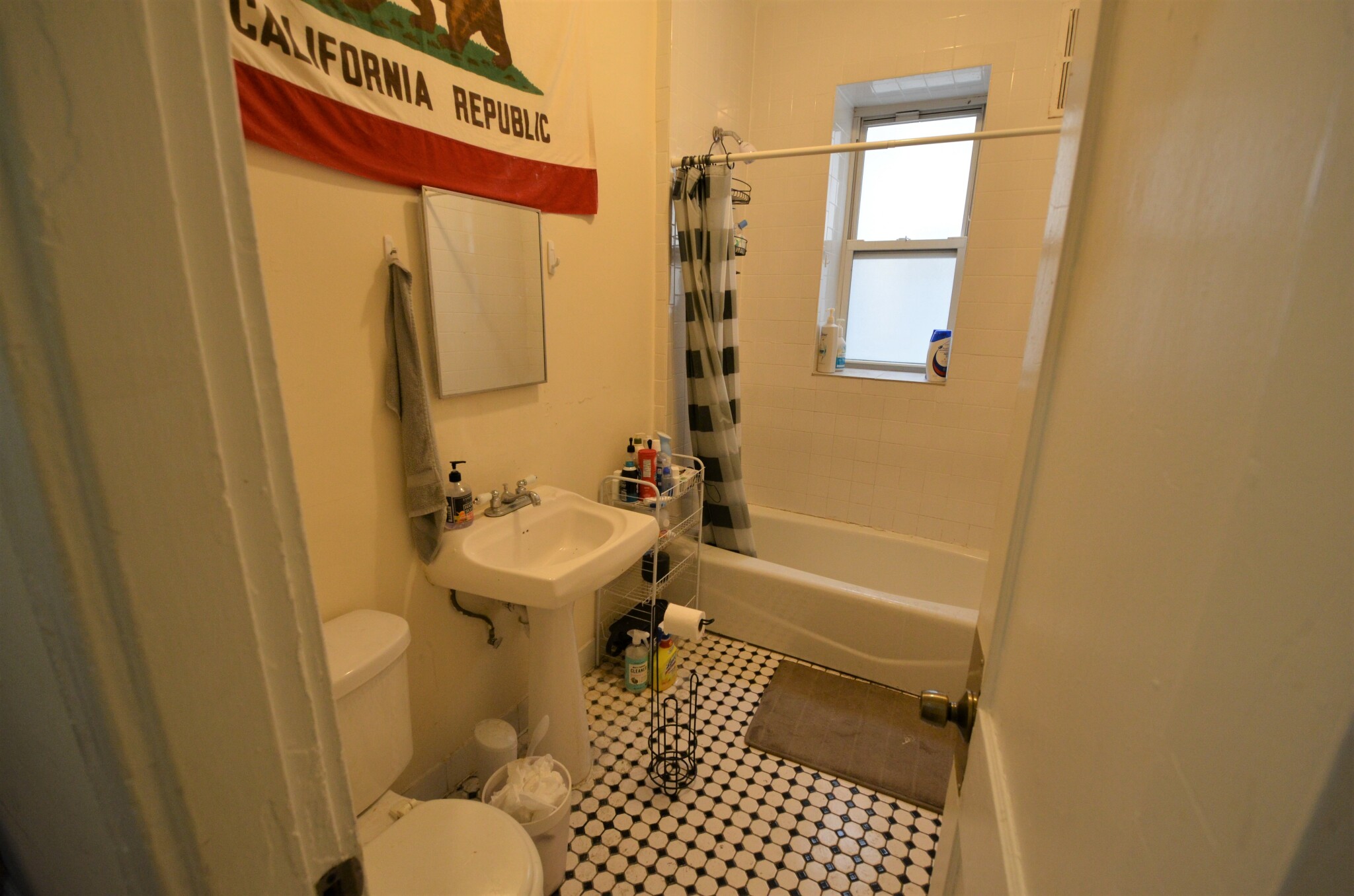 Rental image