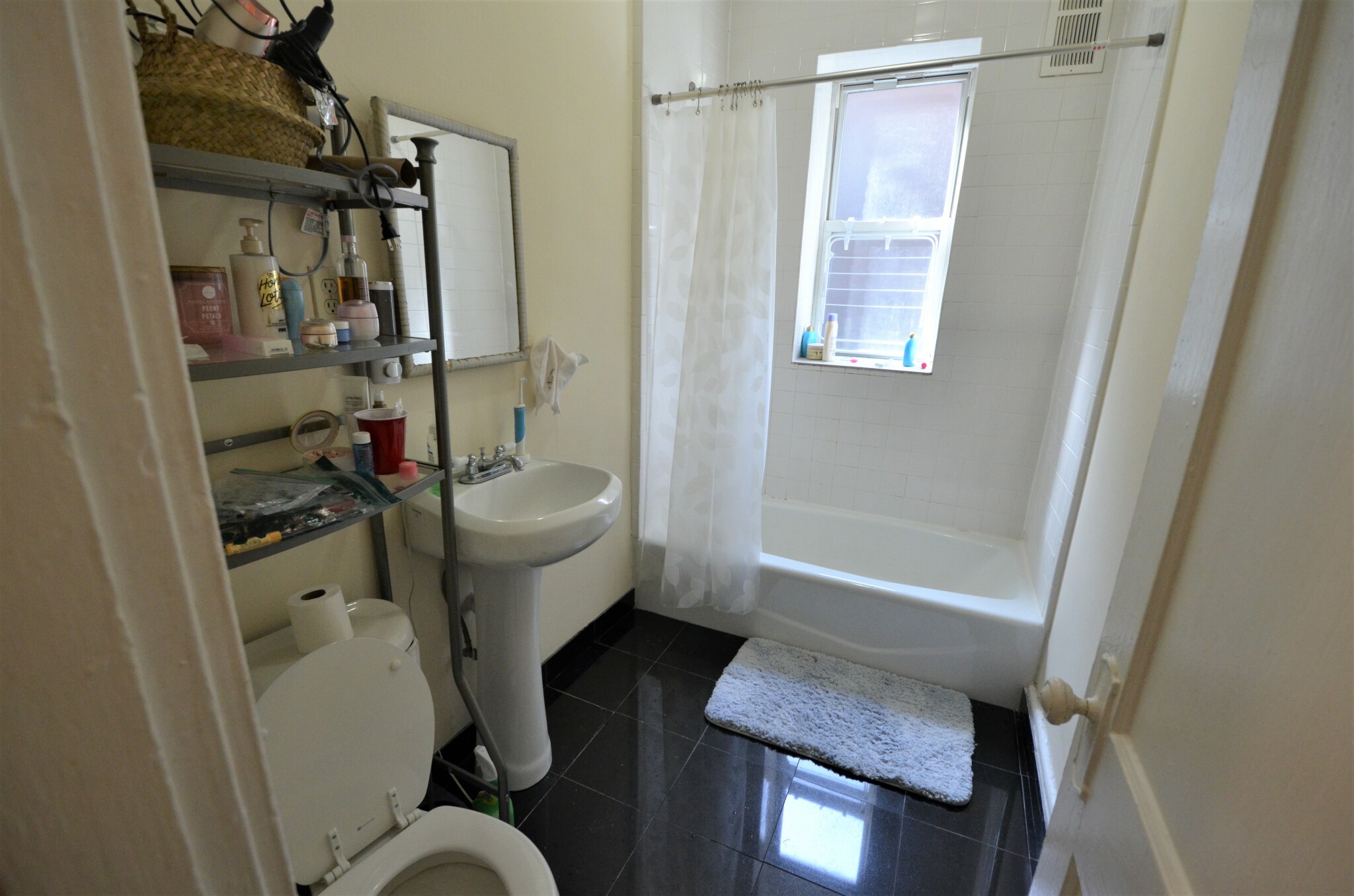 Rental image