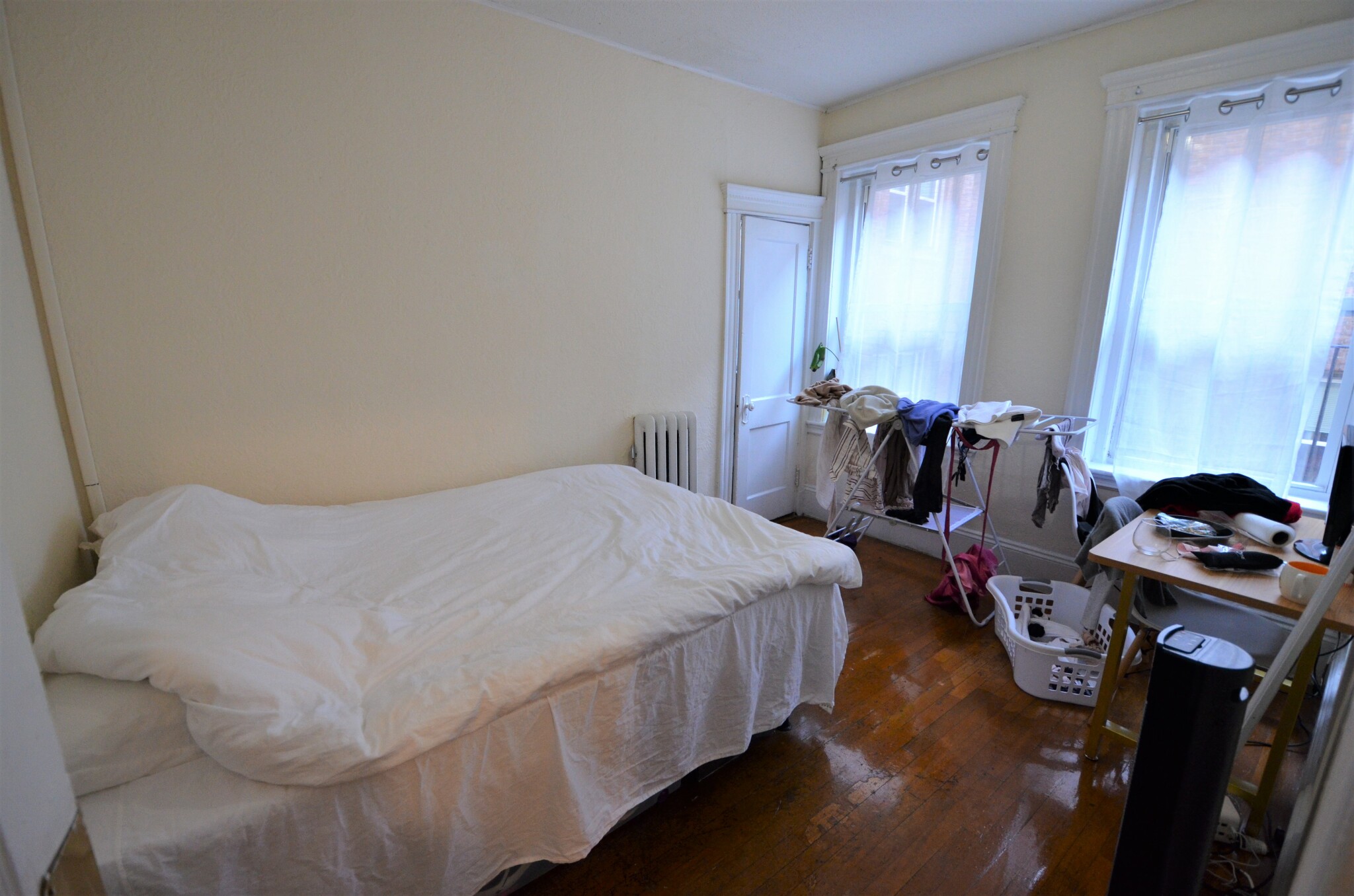 Rental image