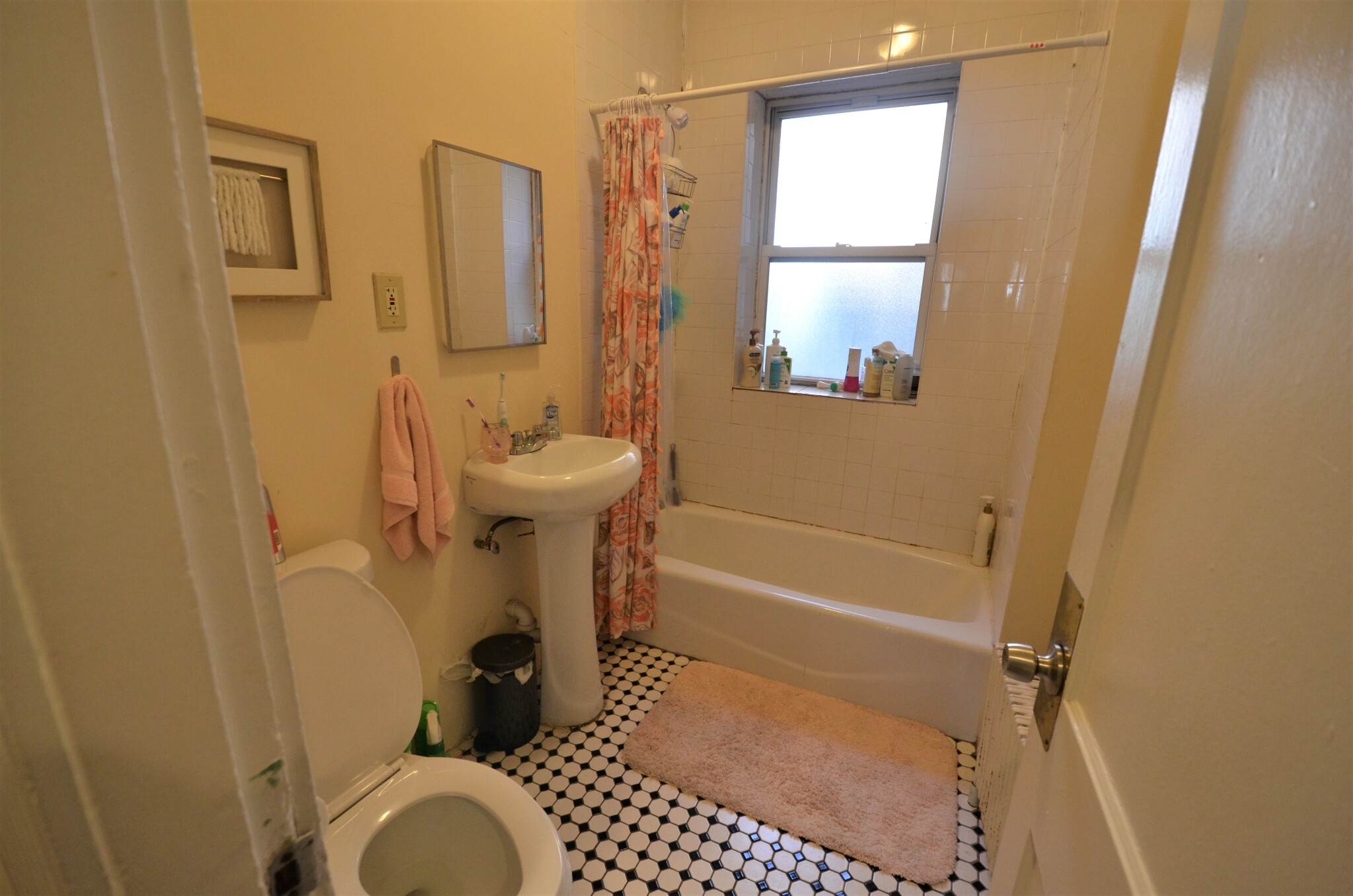 133 Peterborough St, Fenway