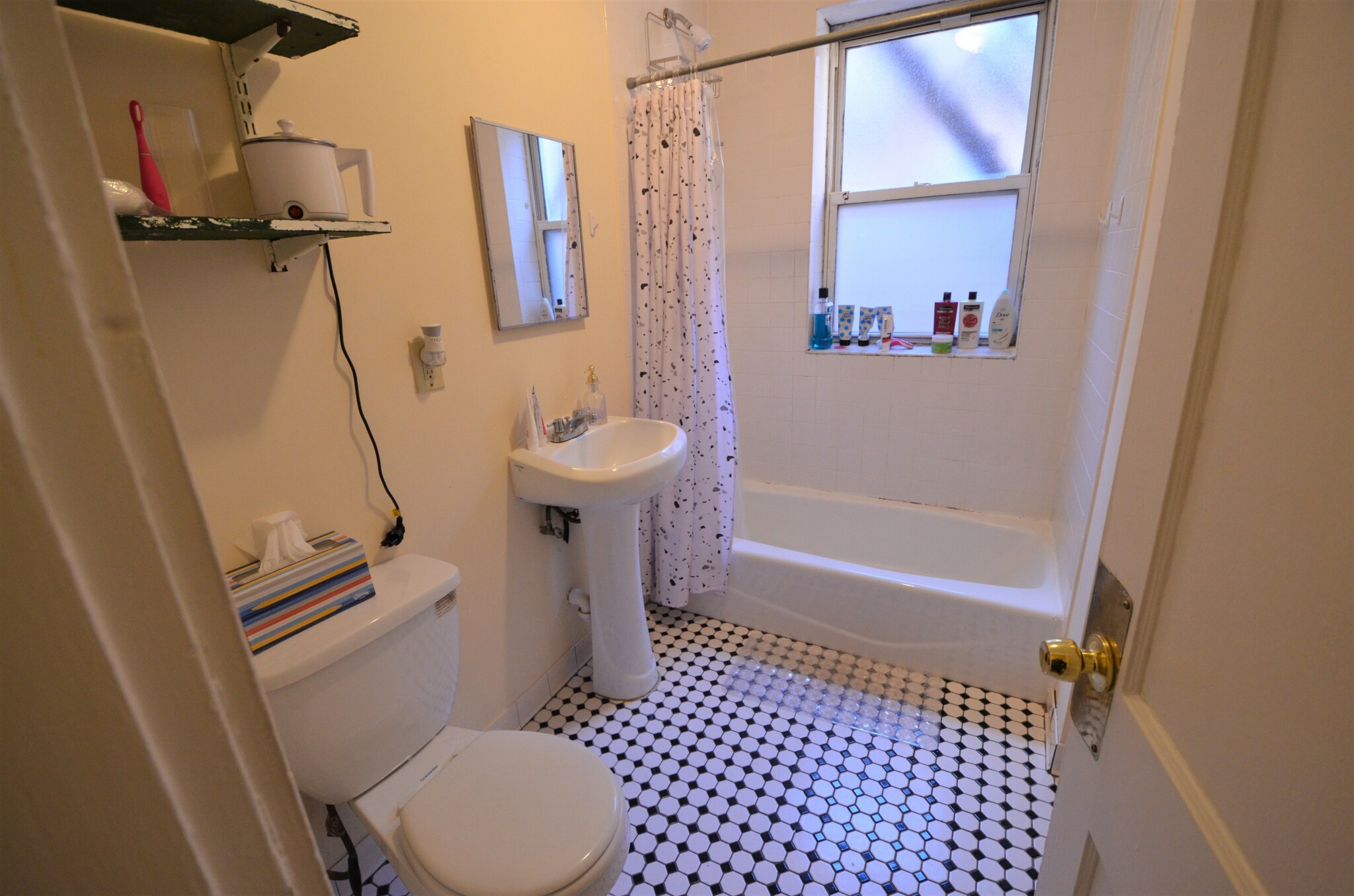 Rental image
