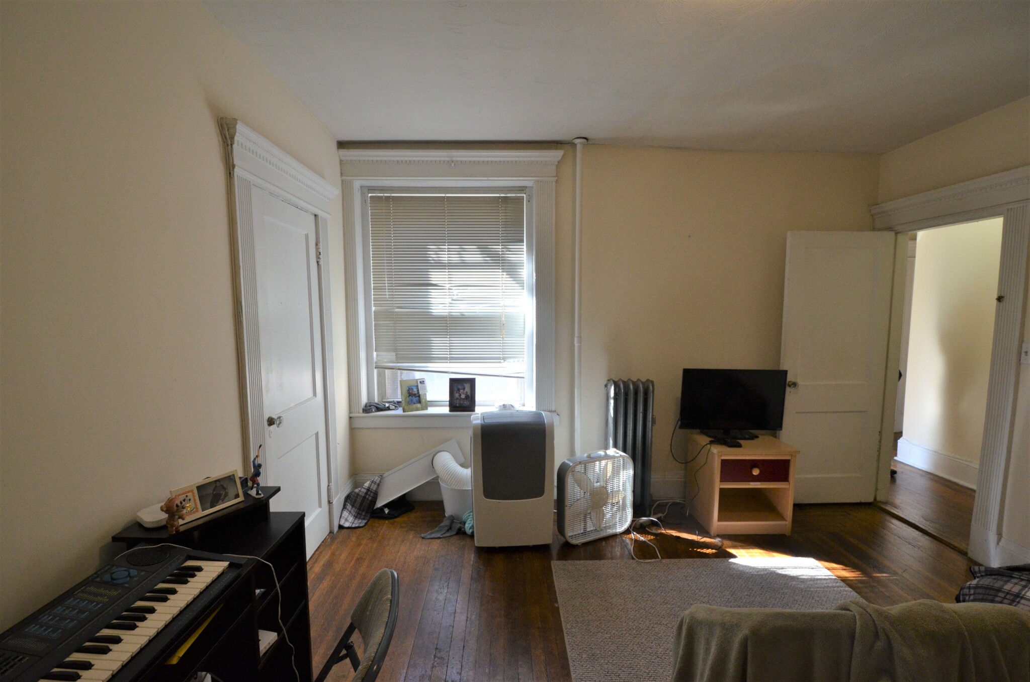 Rental image
