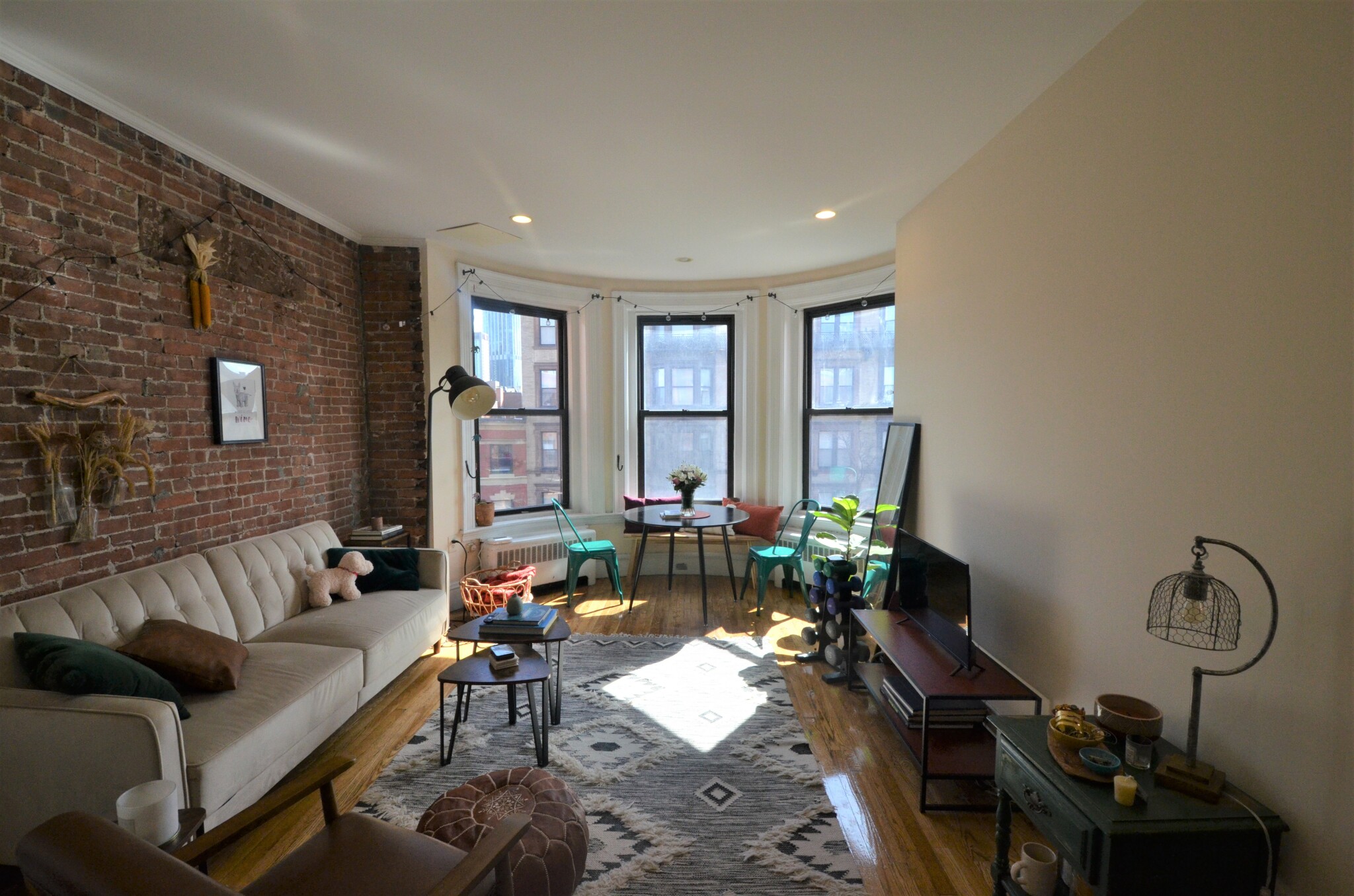 Rental image