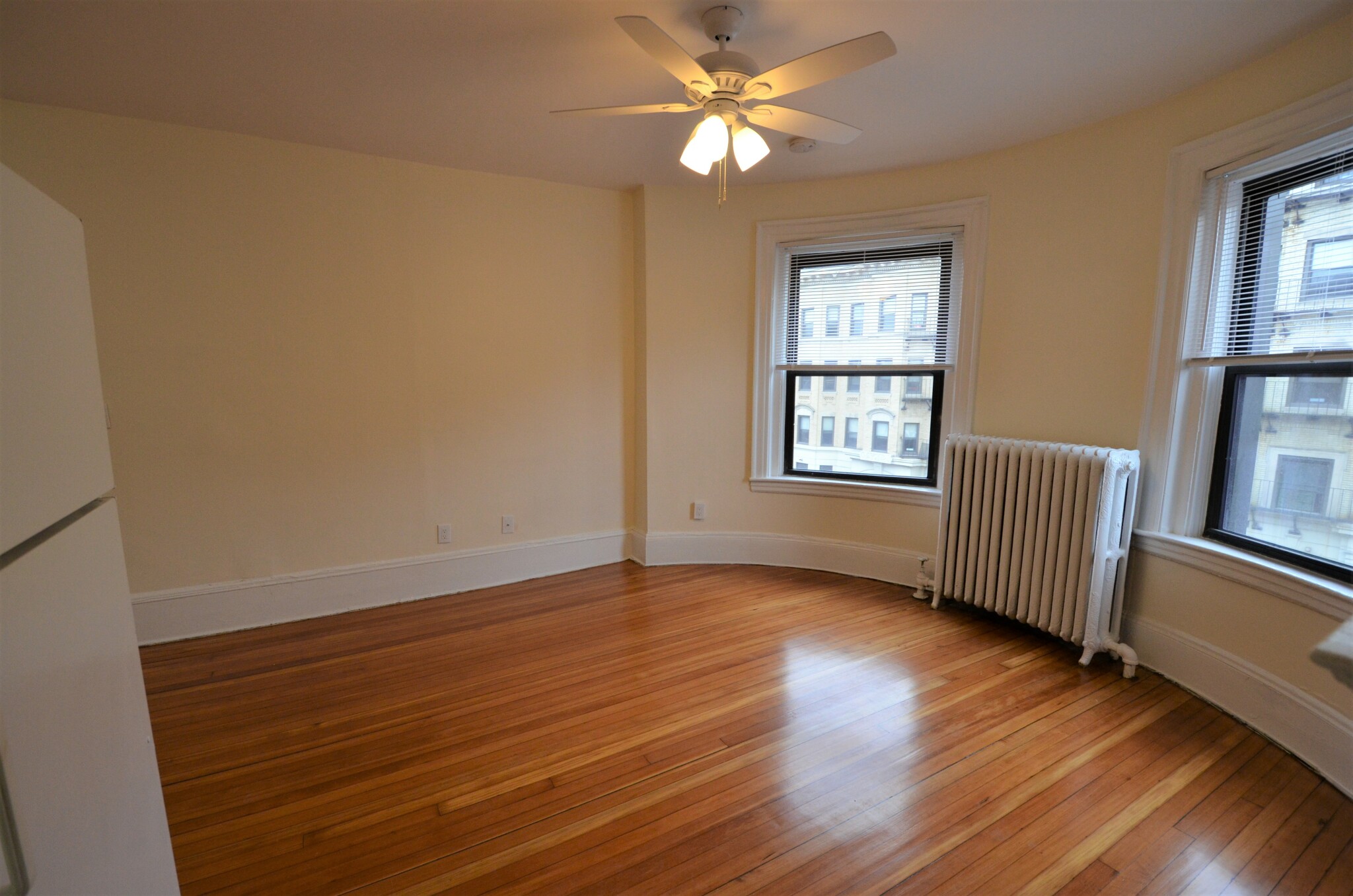 Rental image