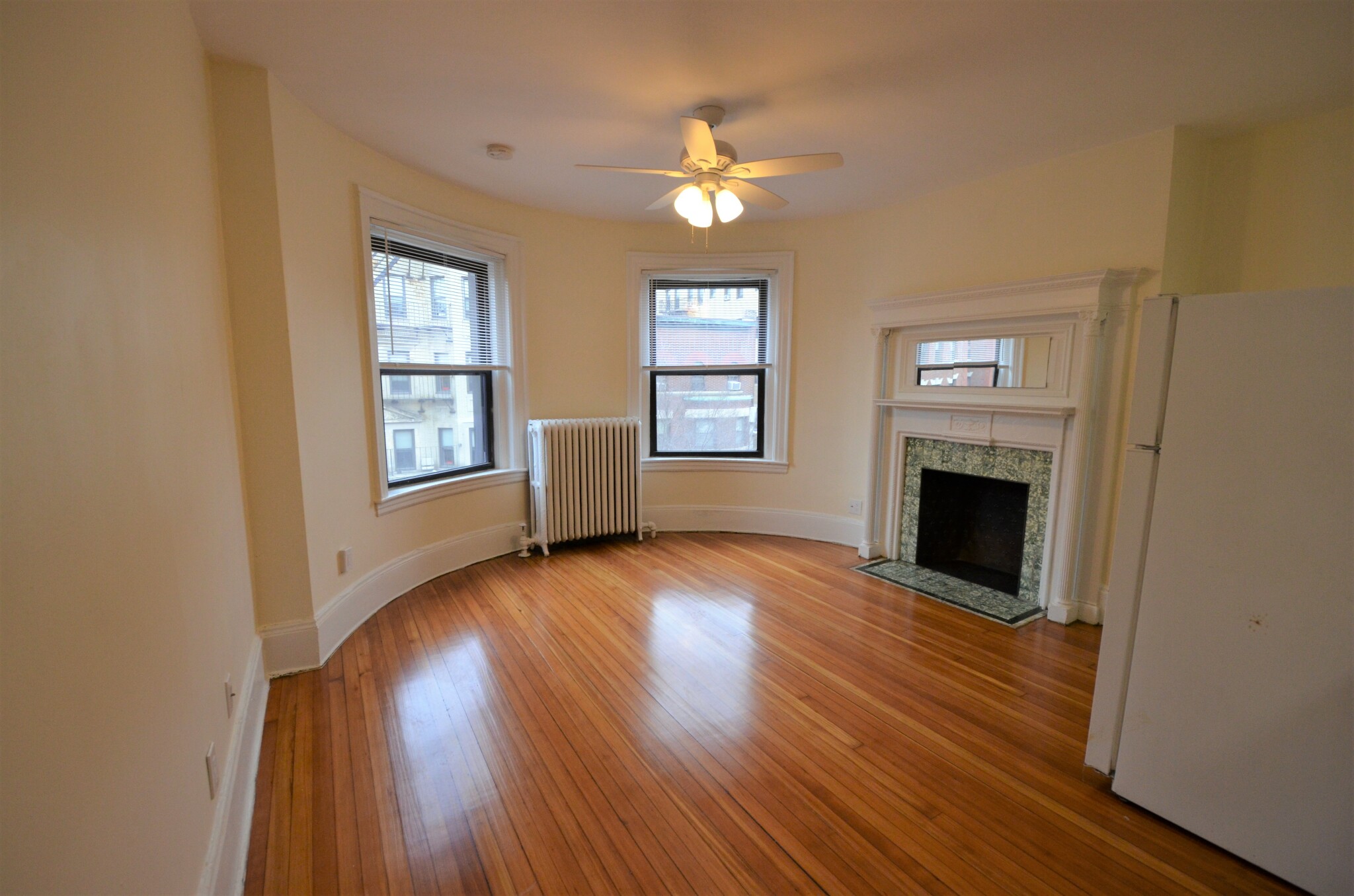 Rental image