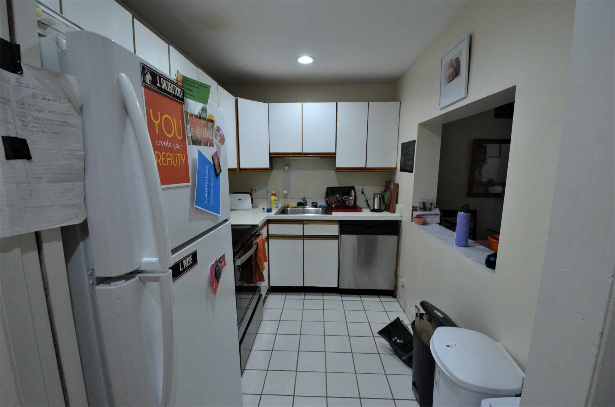 Listing featured image