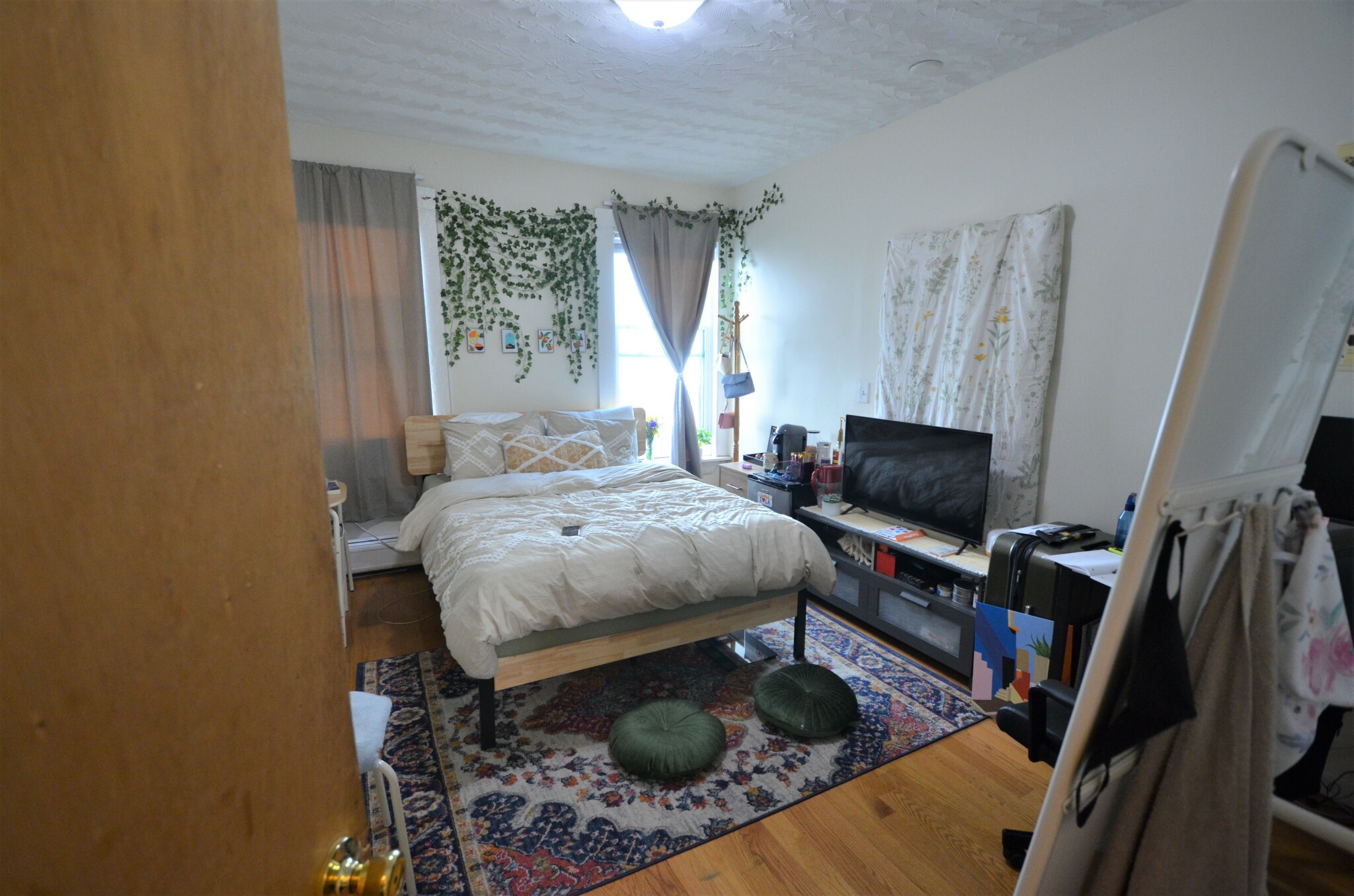 Rental image