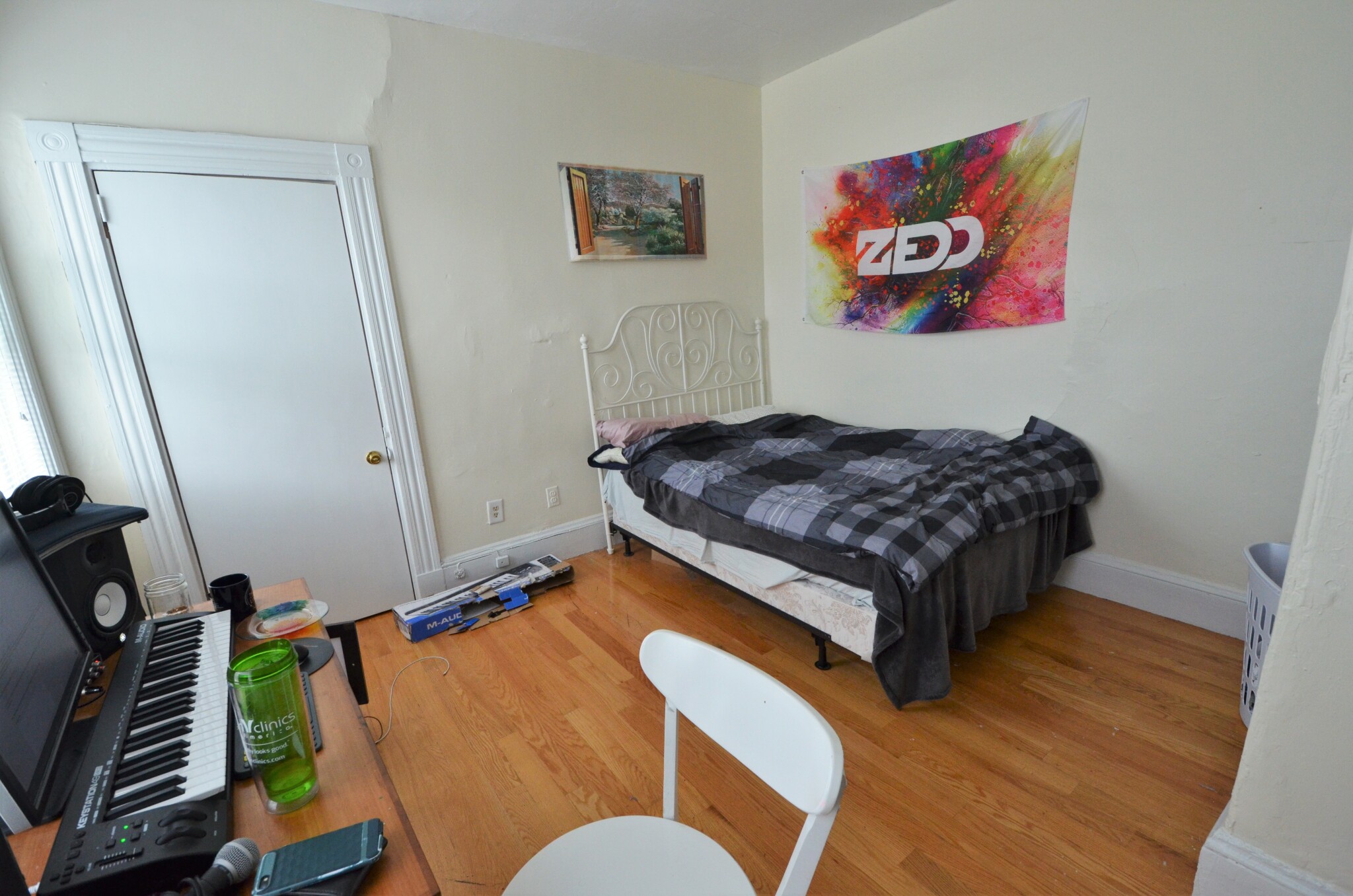 Rental image