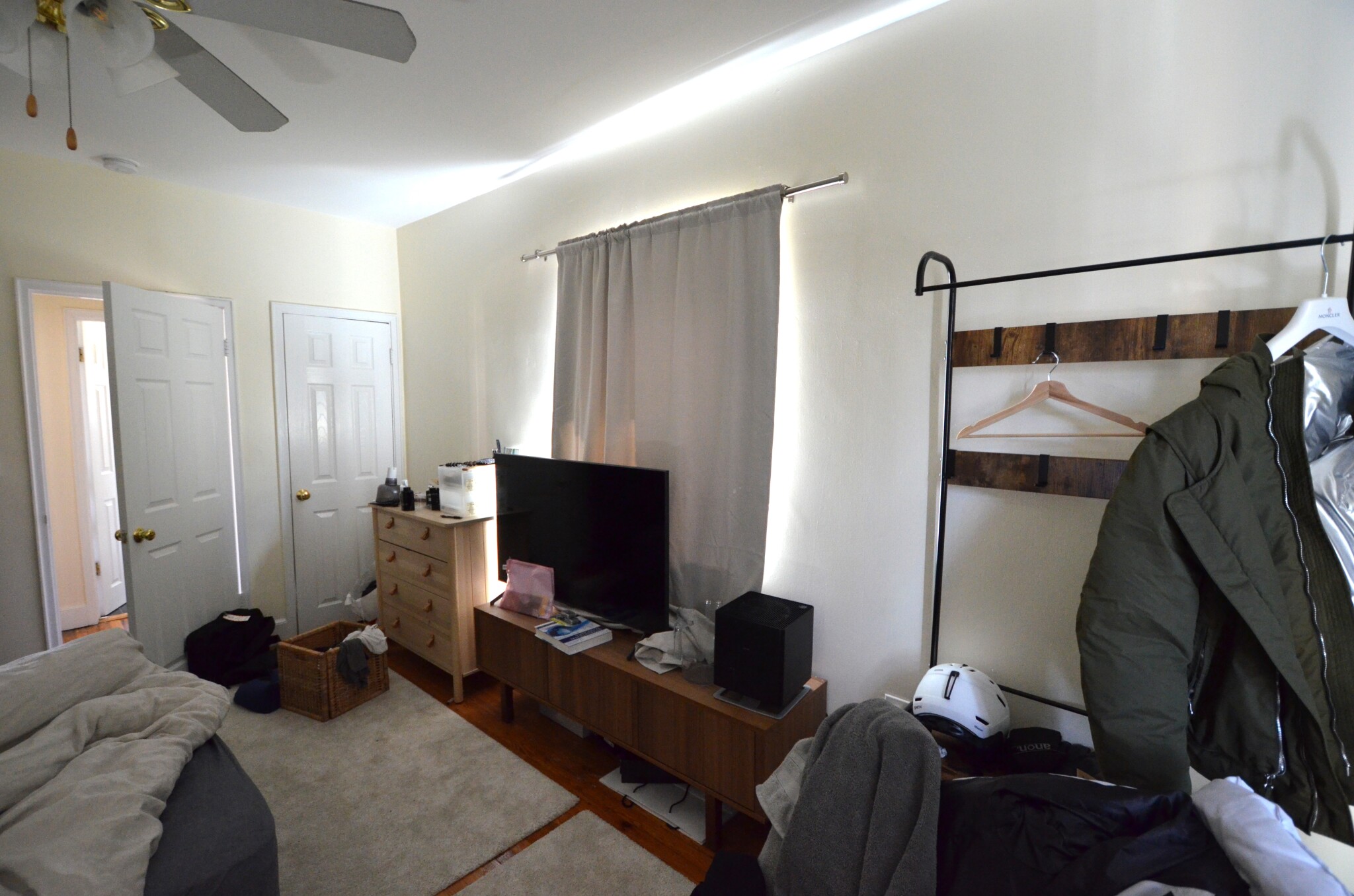 Rental image