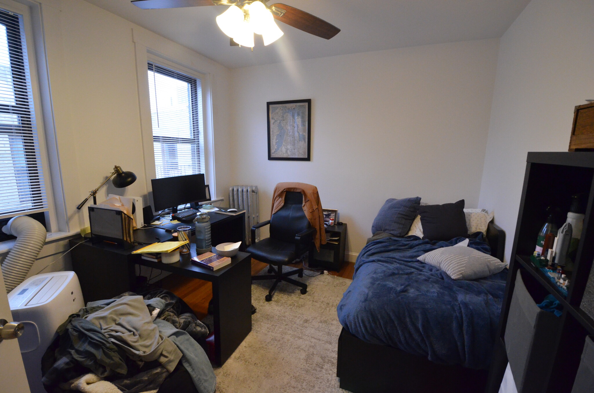 Rental image