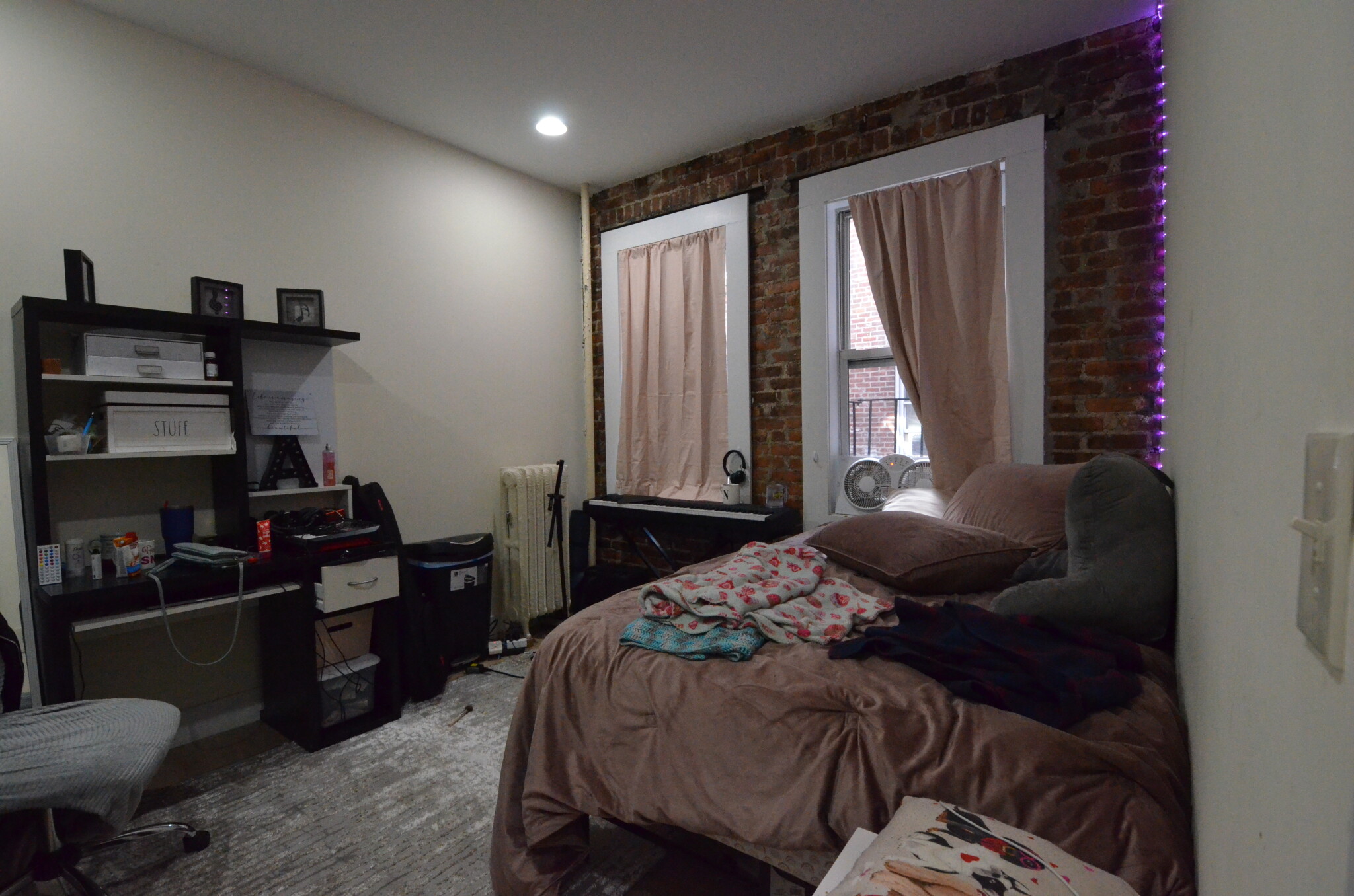 Rental image