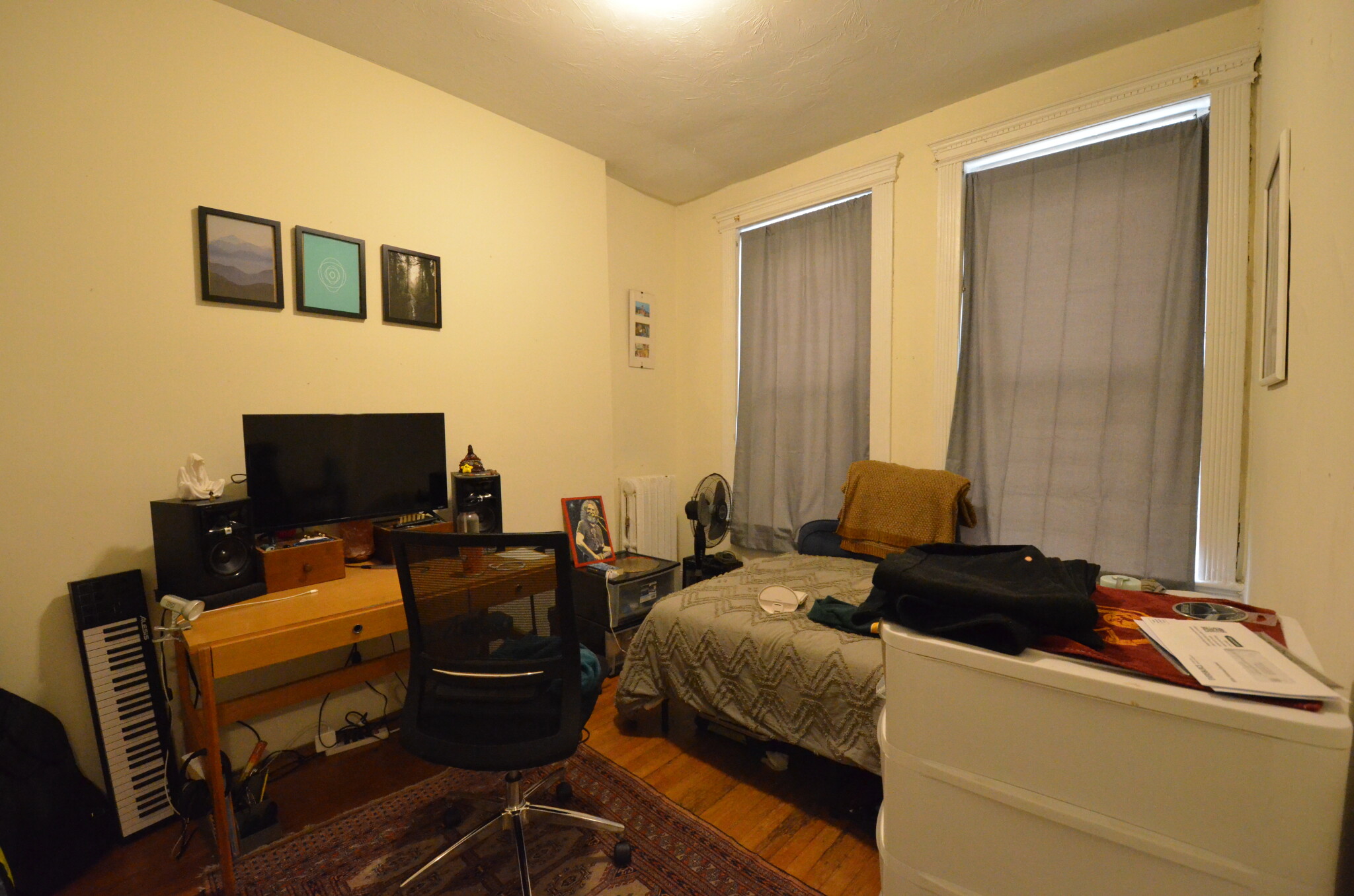 Rental image