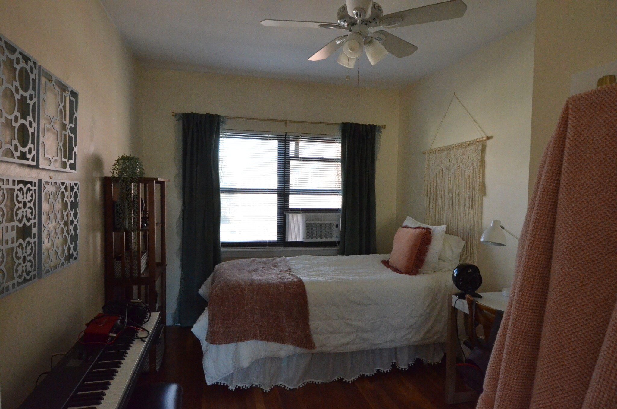 Rental image