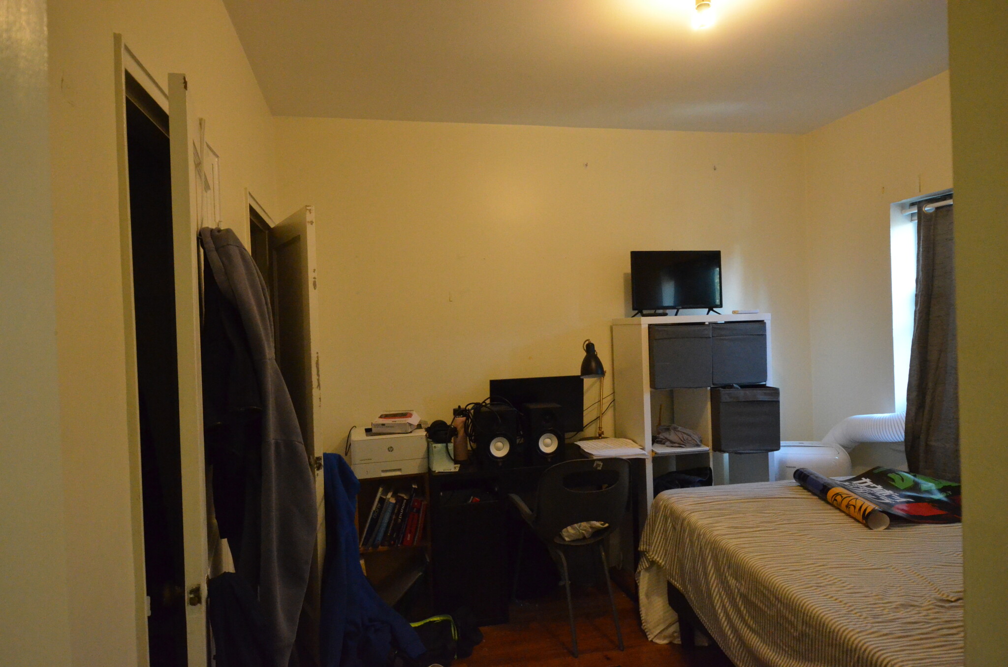 Rental image