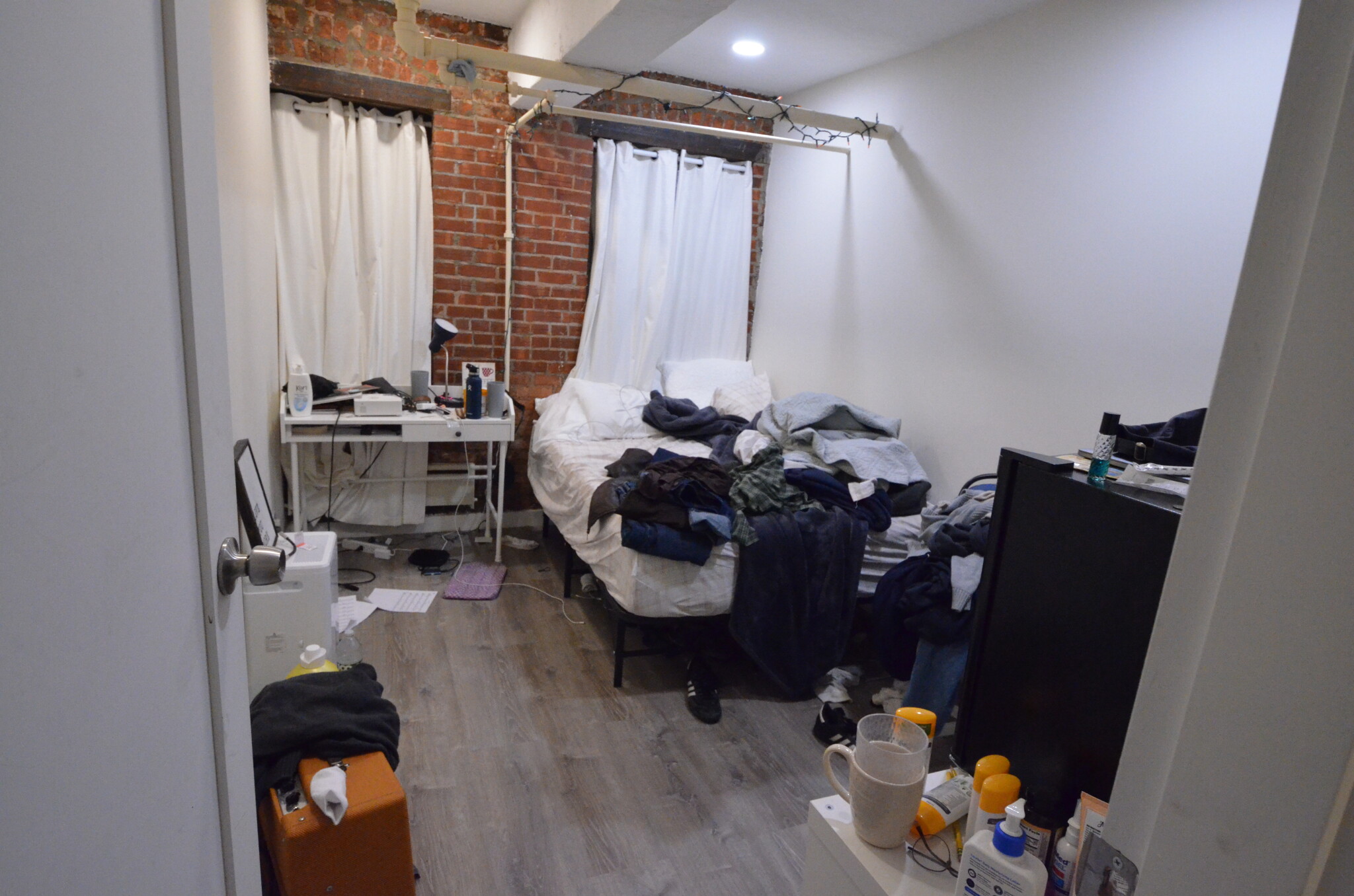 Rental image