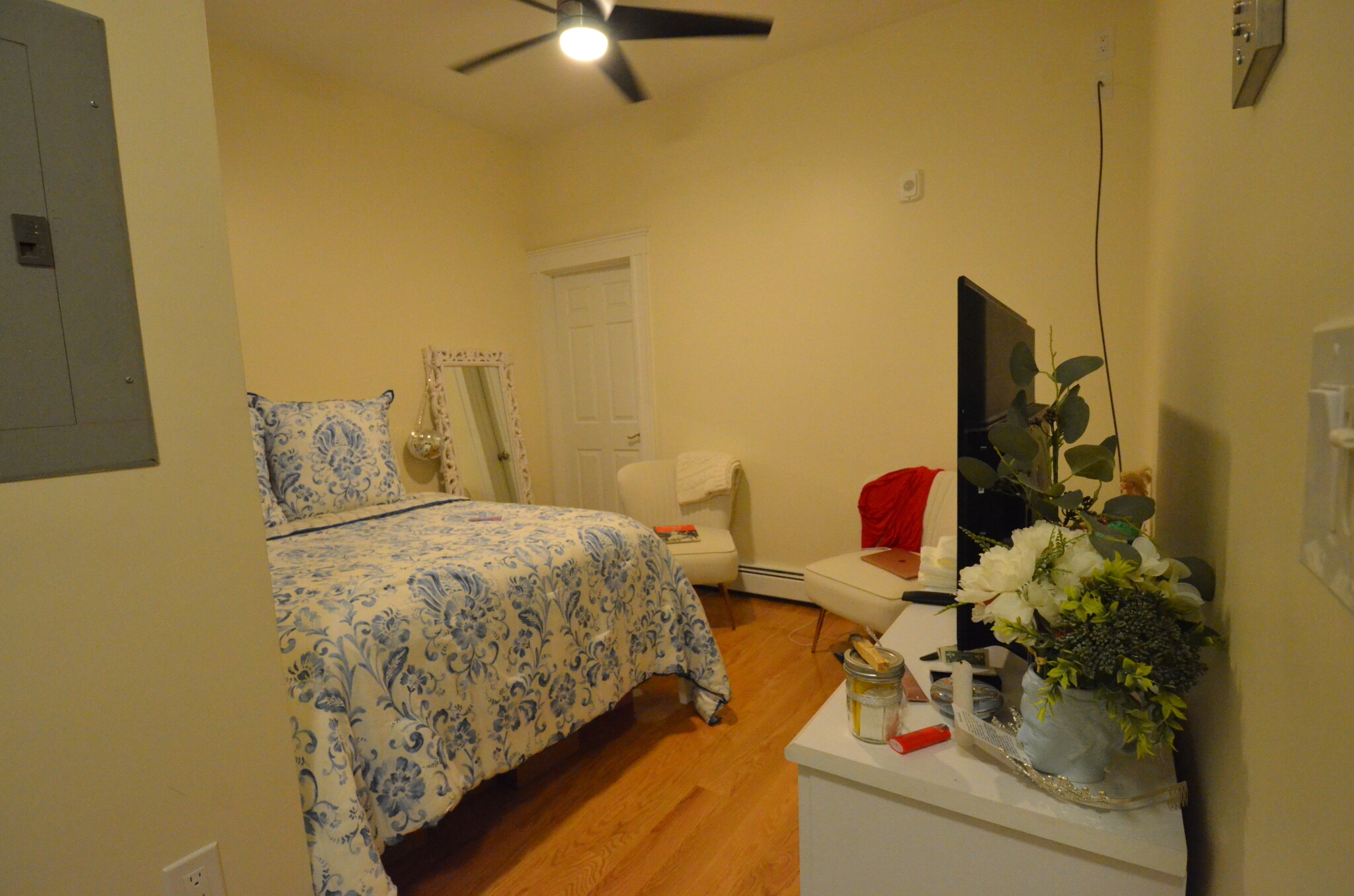 Rental image
