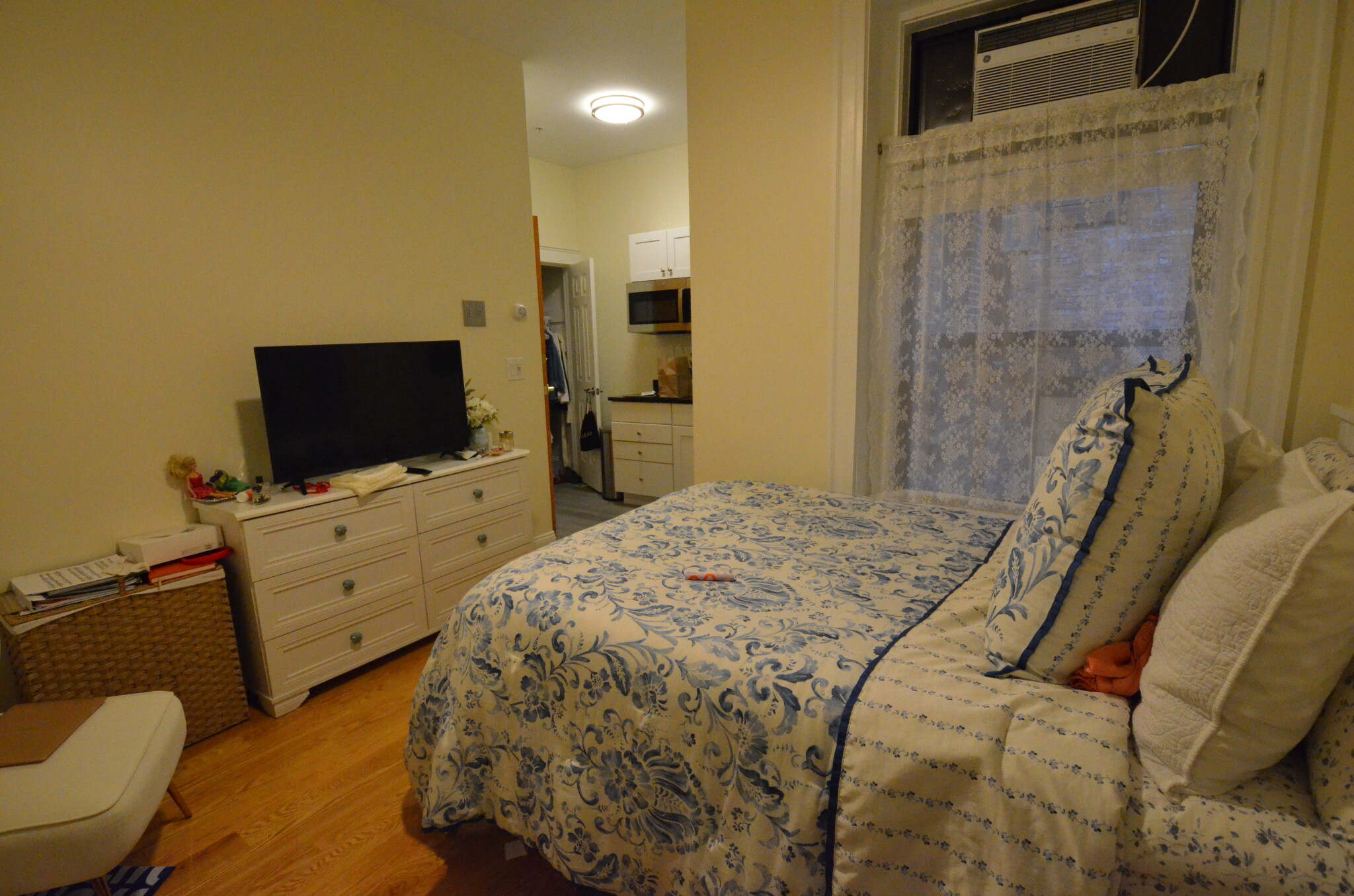 Rental image